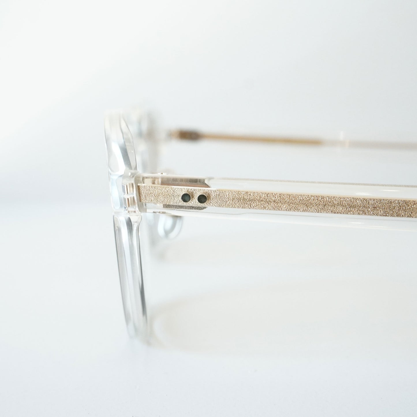 BM010 (CLEAR)
