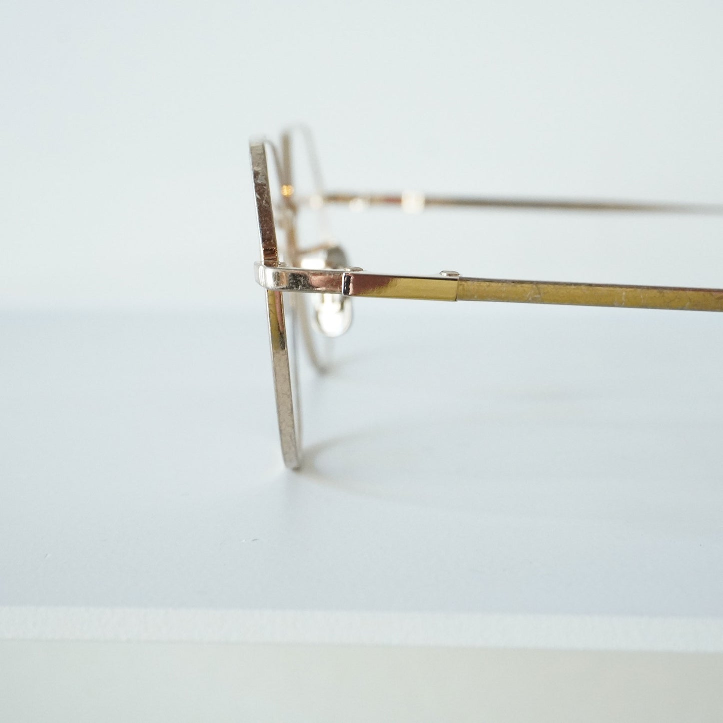 1010 48 (819 - VINTAGE SILVER)