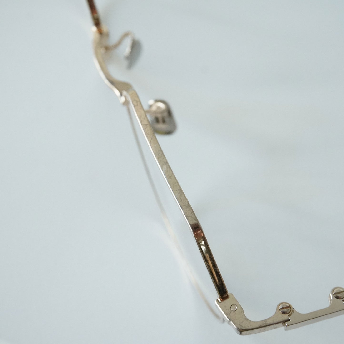 1010 48 (819 - VINTAGE SILVER)