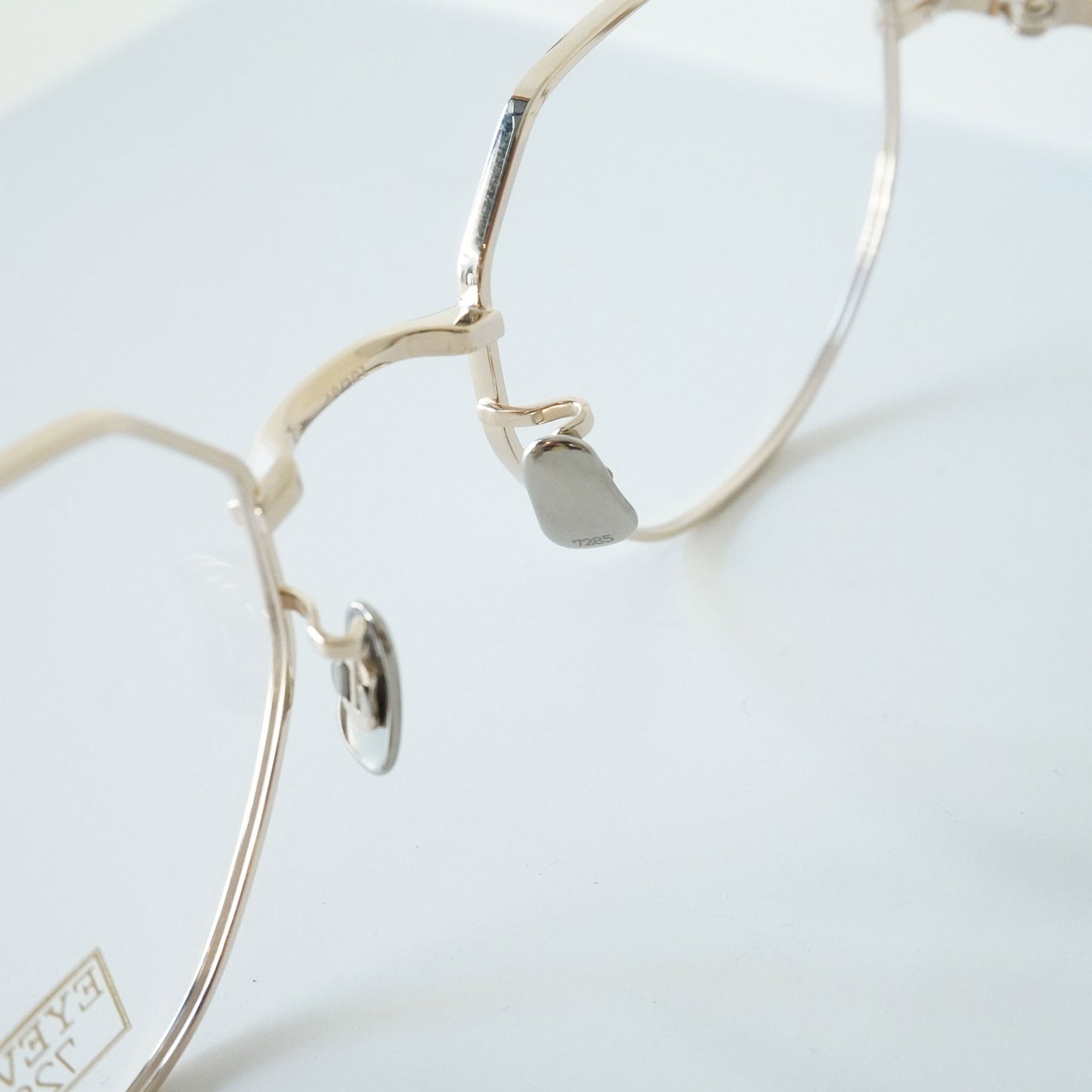 1010 48 (902 - WHITE GOLD)