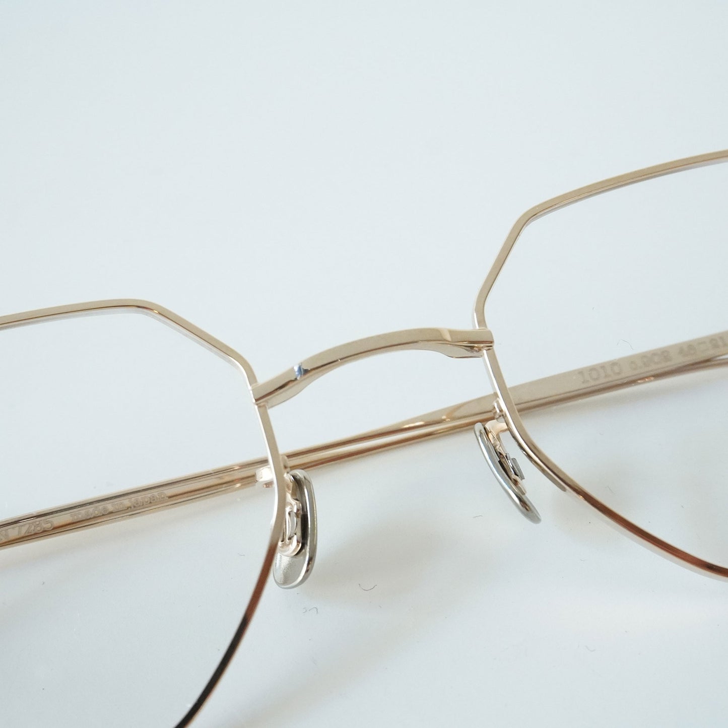 1010 48 (902 - WHITE GOLD)
