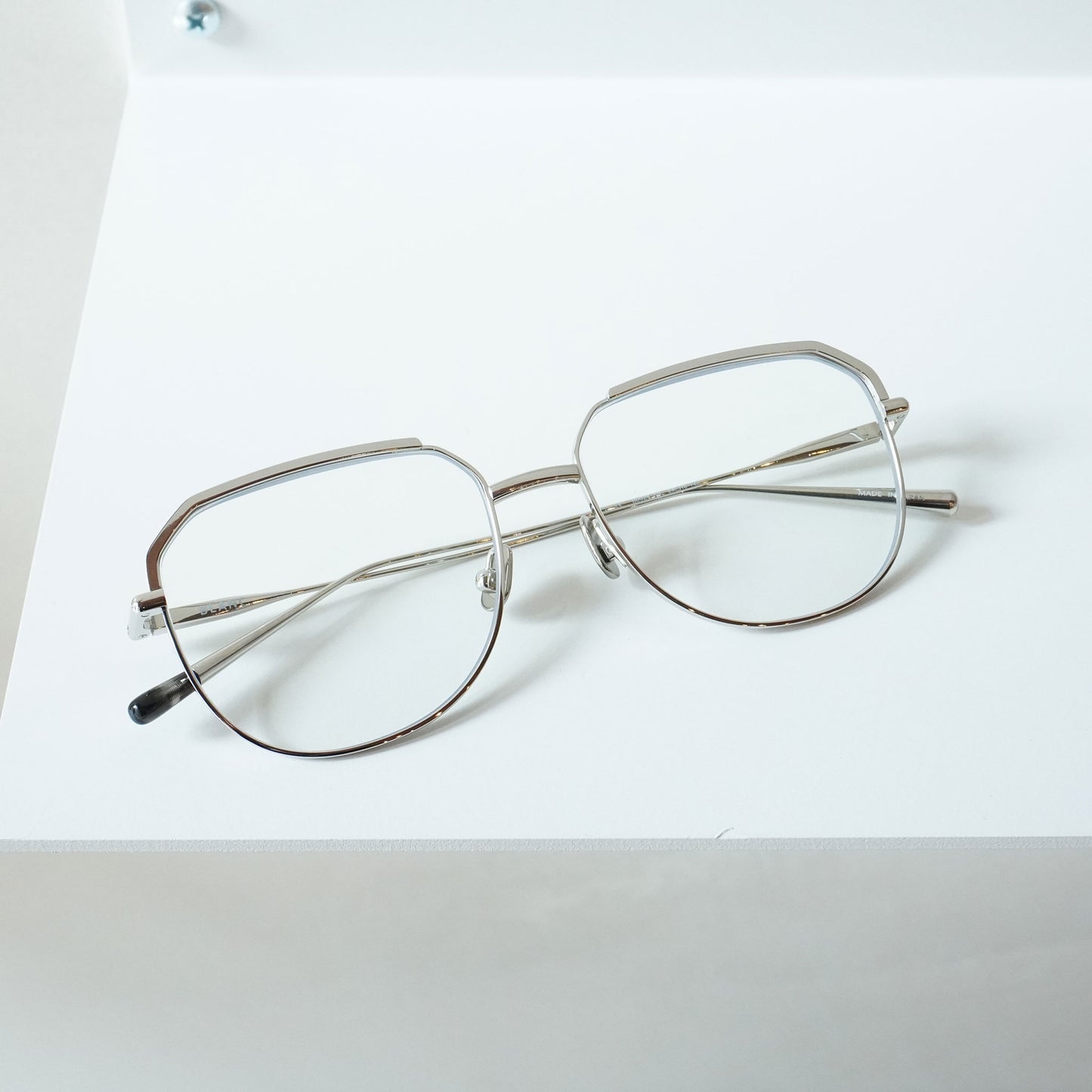 B0024 (SILVER)