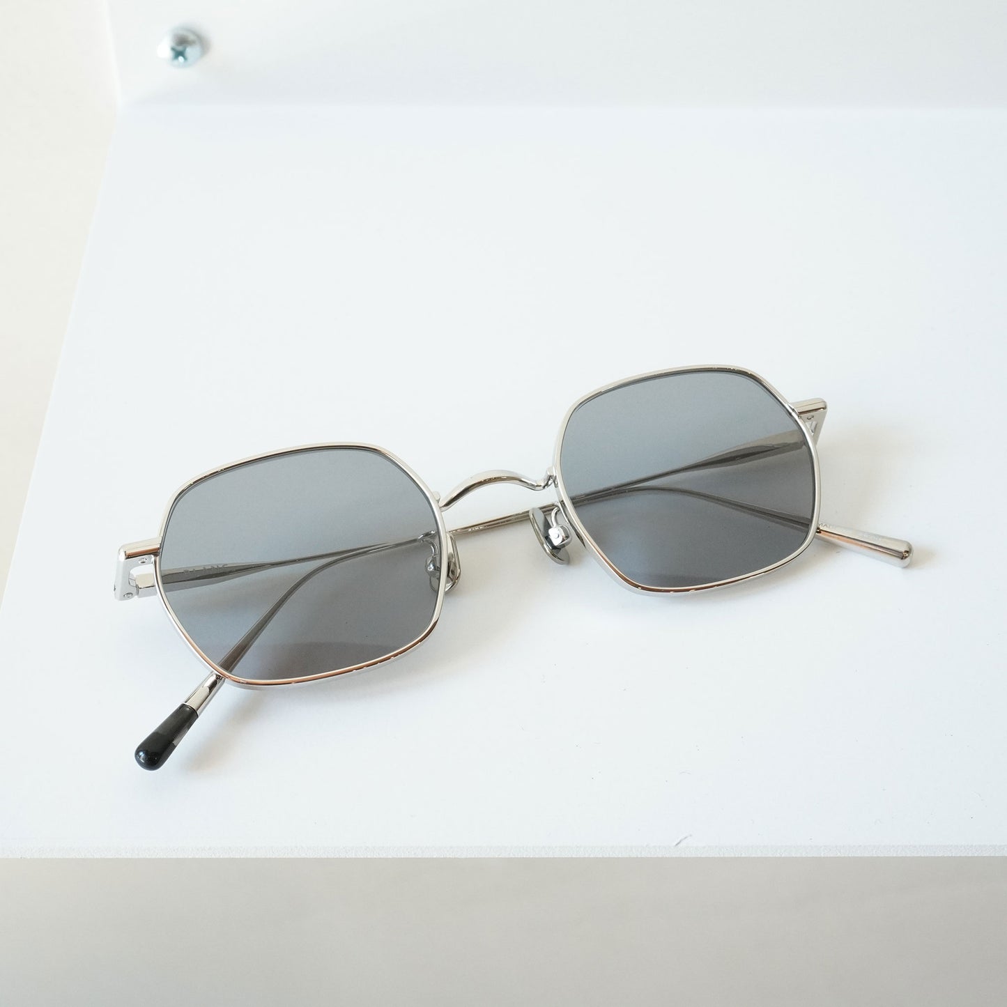B0037 (SILVER)