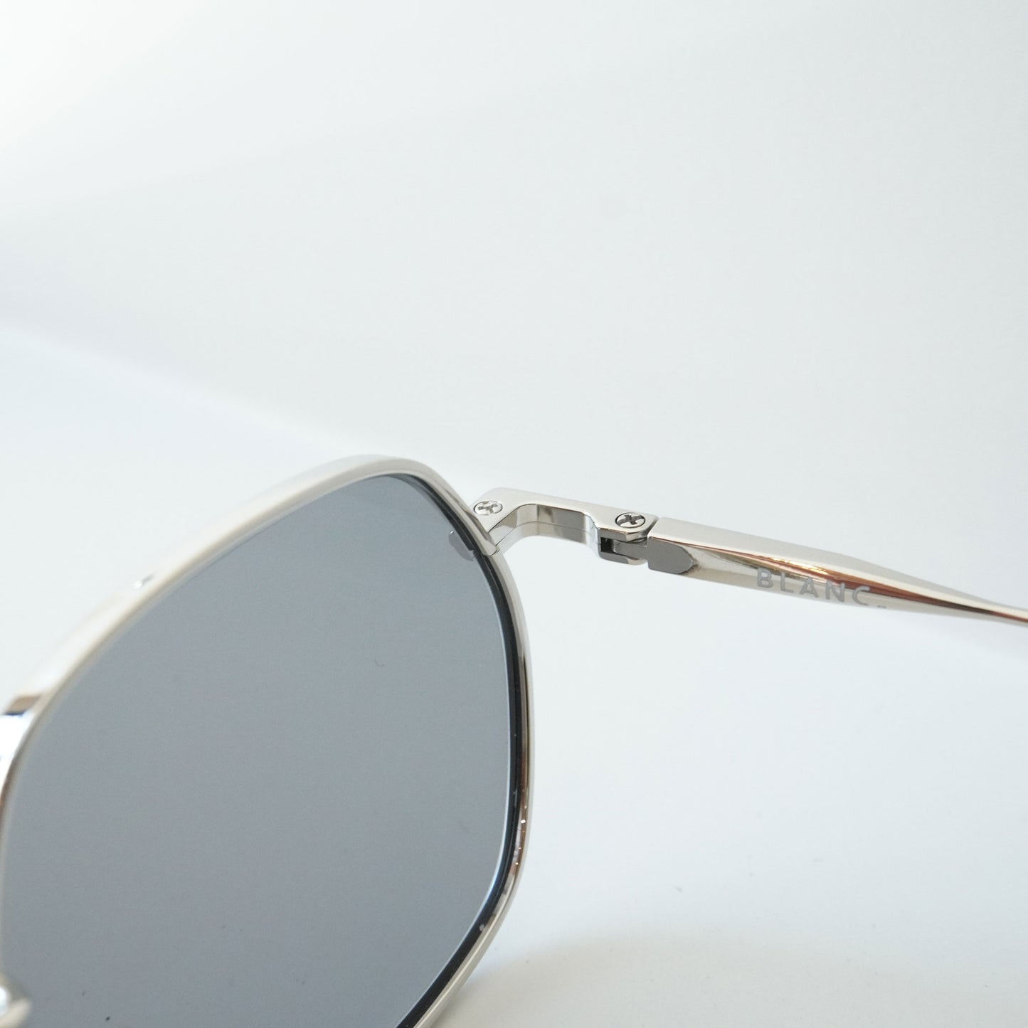 B0037 (SILVER)