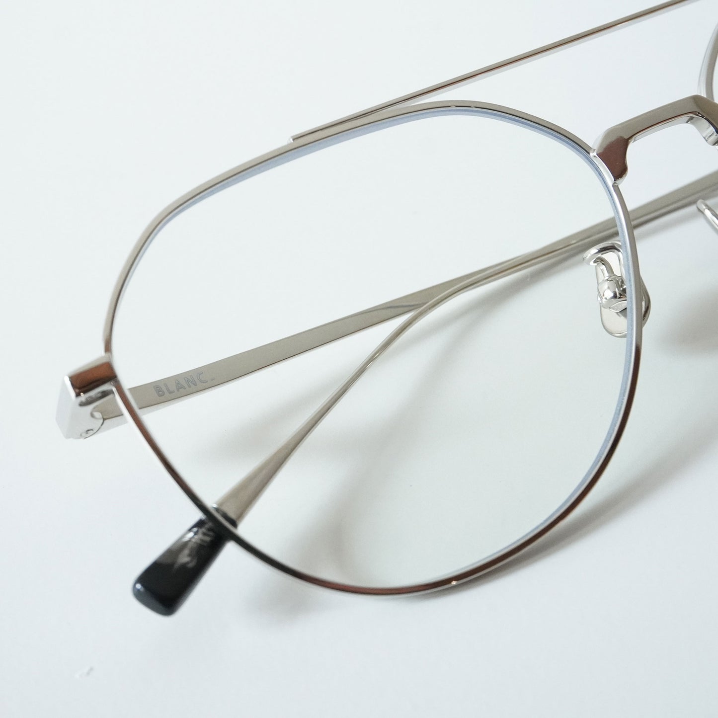 B0042 (SILVER)