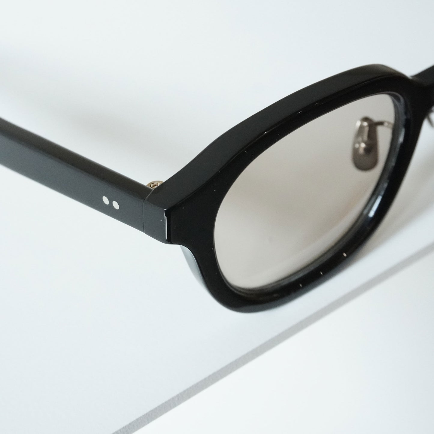 B0043 (BLACK)
