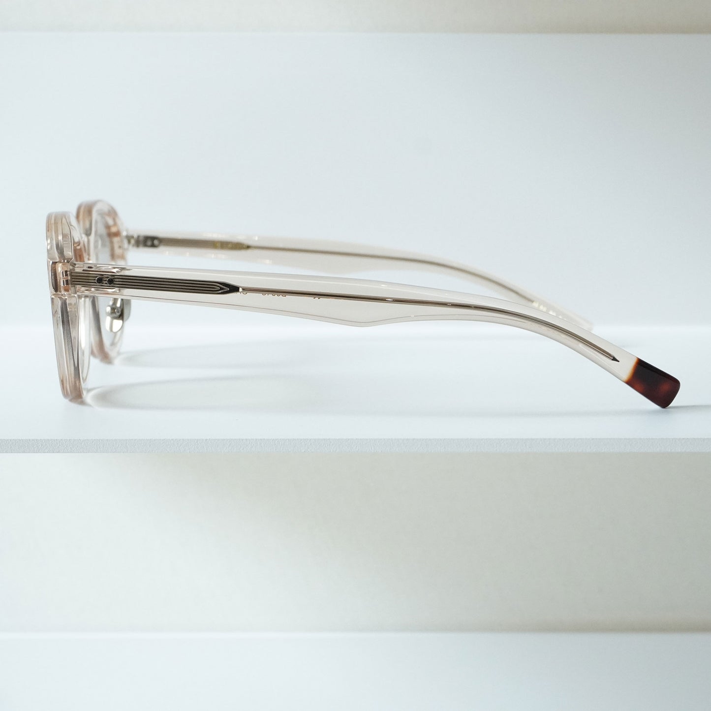 B0043 (CHAMPAGNE)