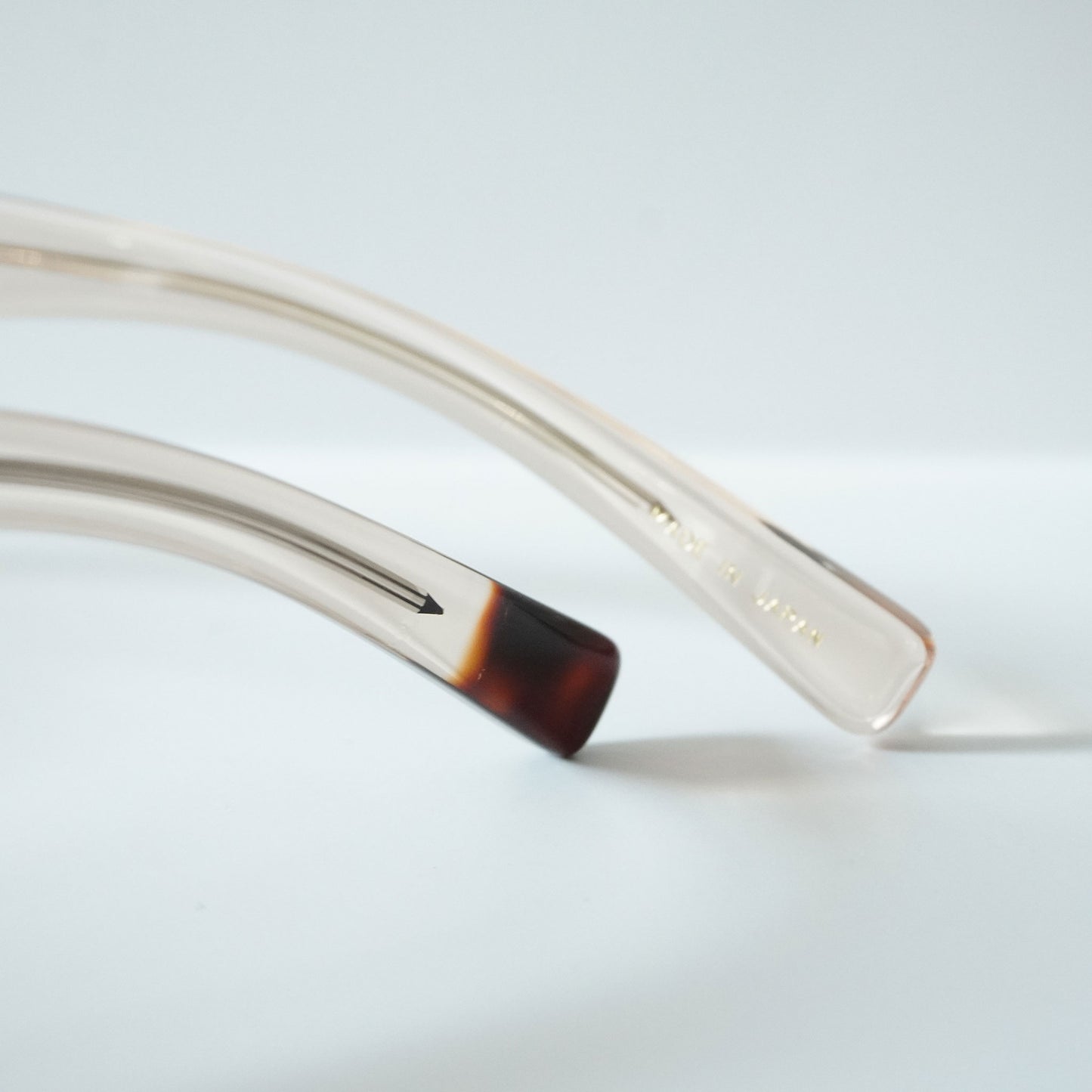 B0043 (CHAMPAGNE)