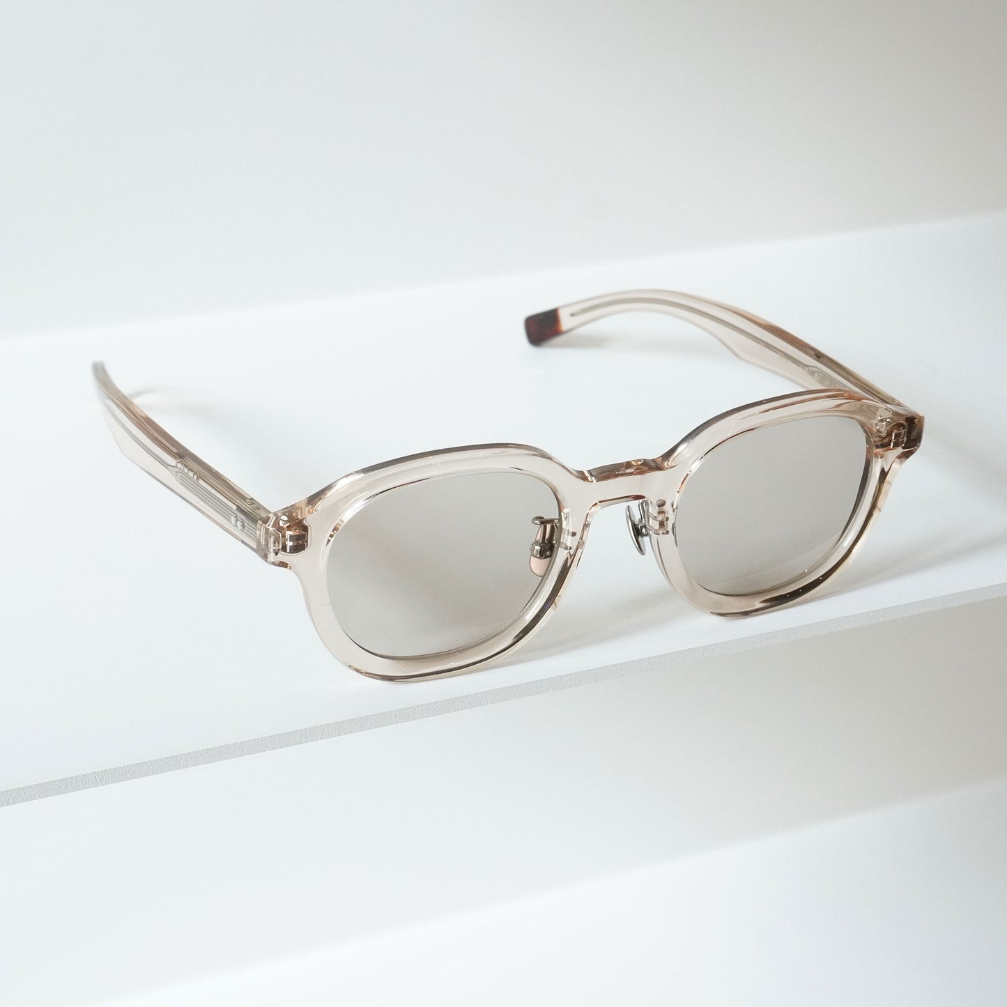 B0043 (CHAMPAGNE)