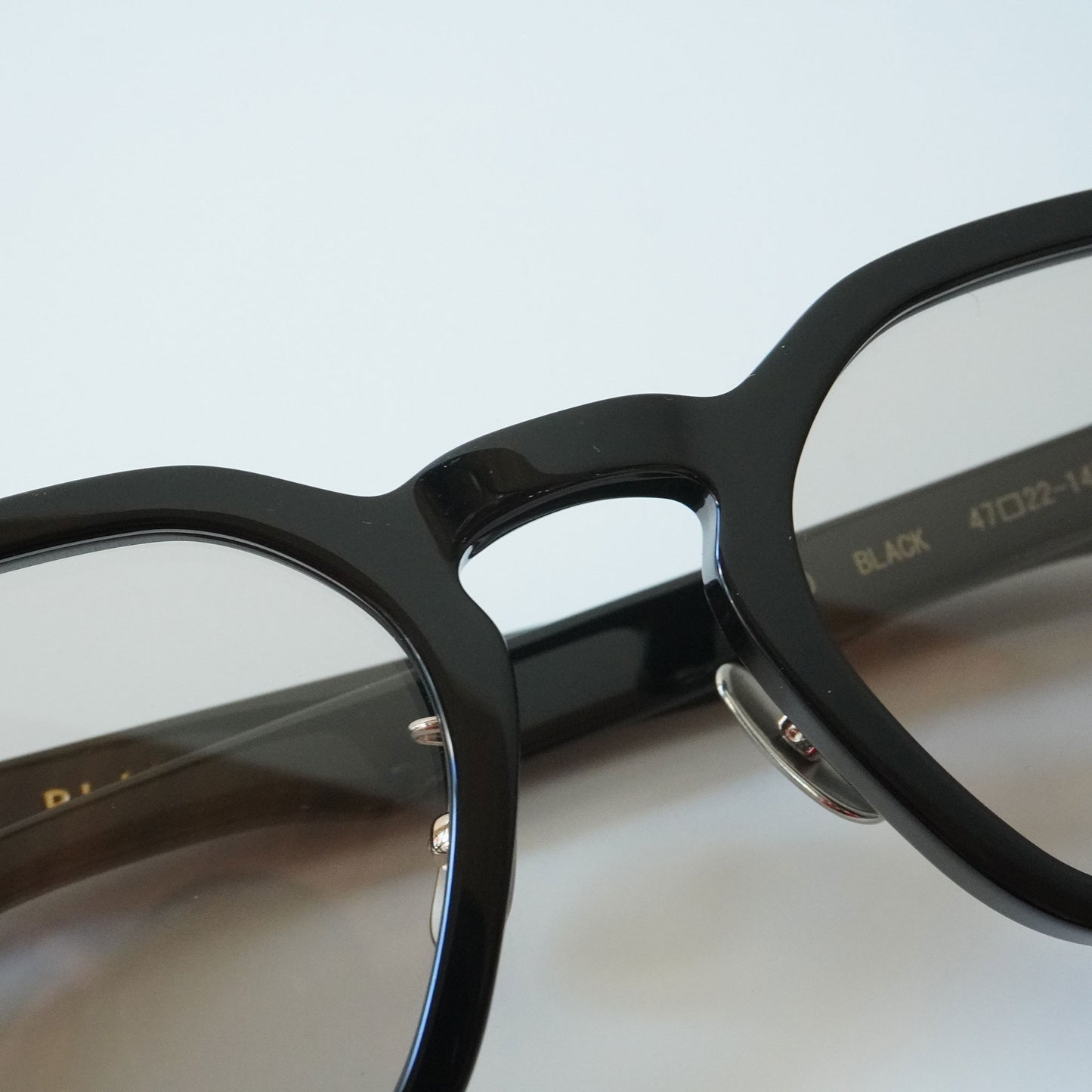 BM010 (BLACK)