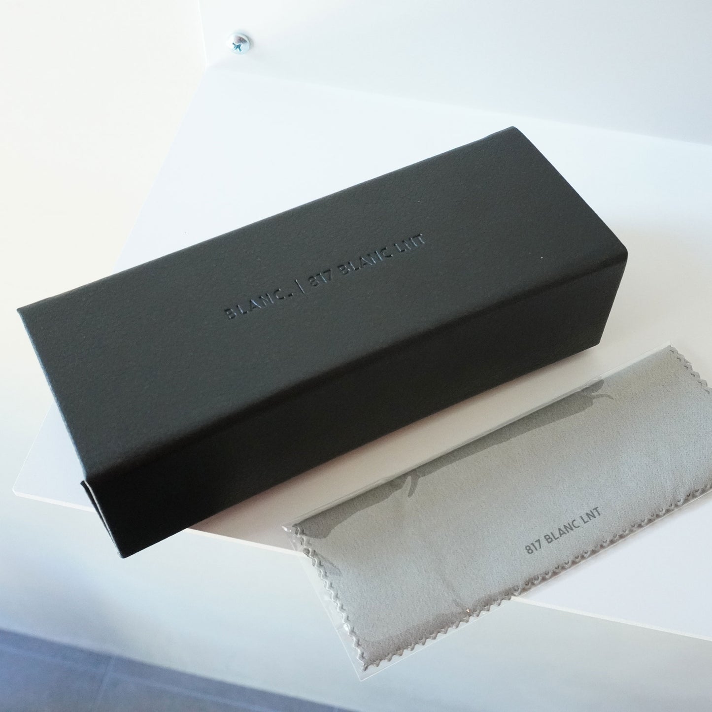 BM010 (CHAMPAGNE)