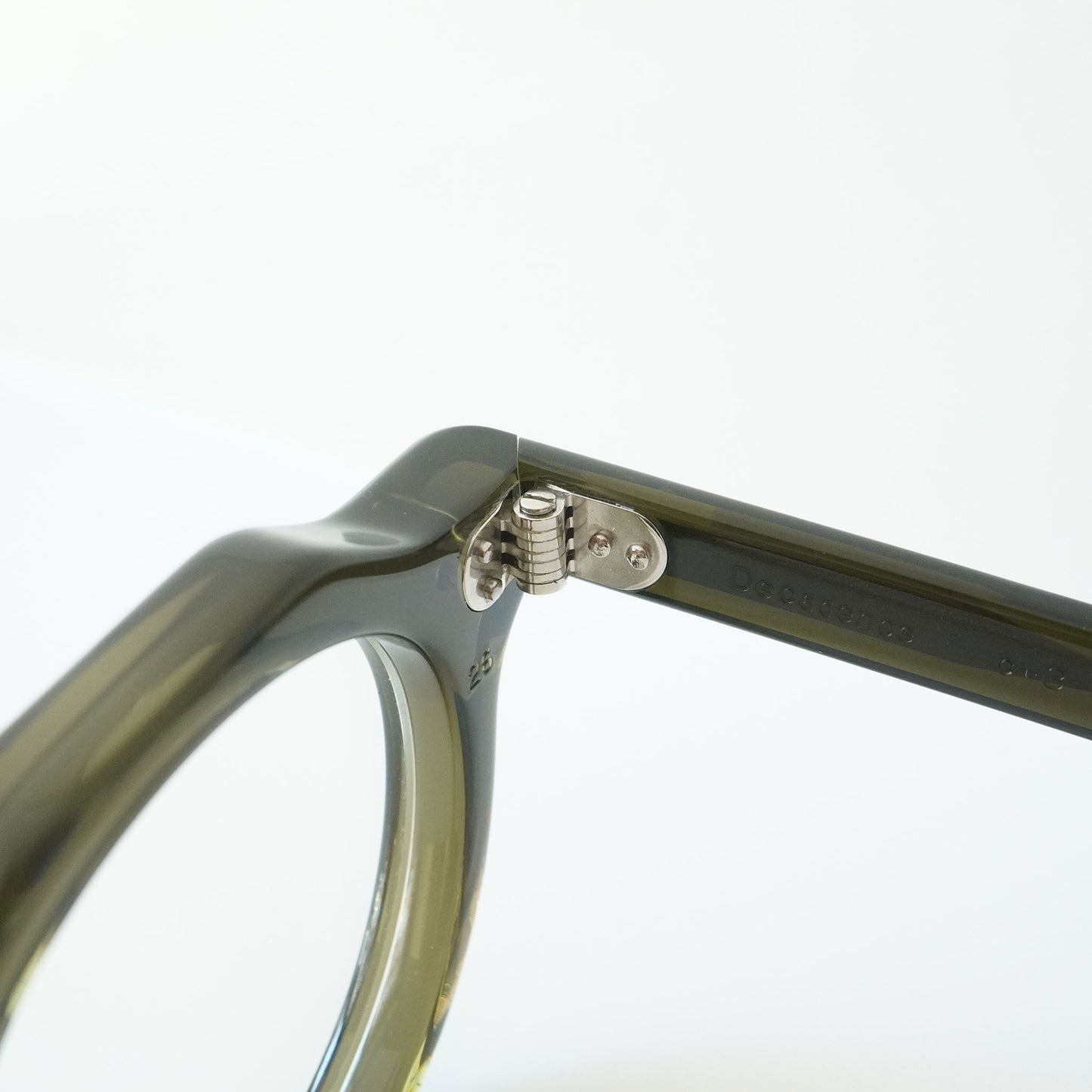 DECADENCE (C3 - OLIVE)
