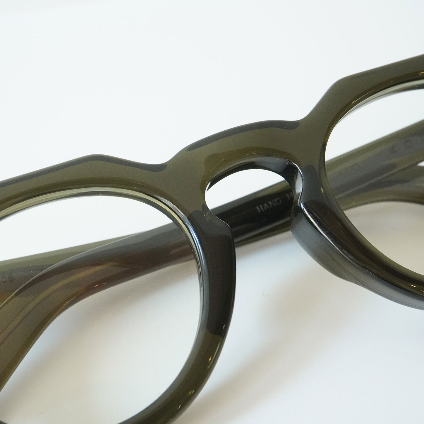 DECADENCE (C3 - OLIVE)