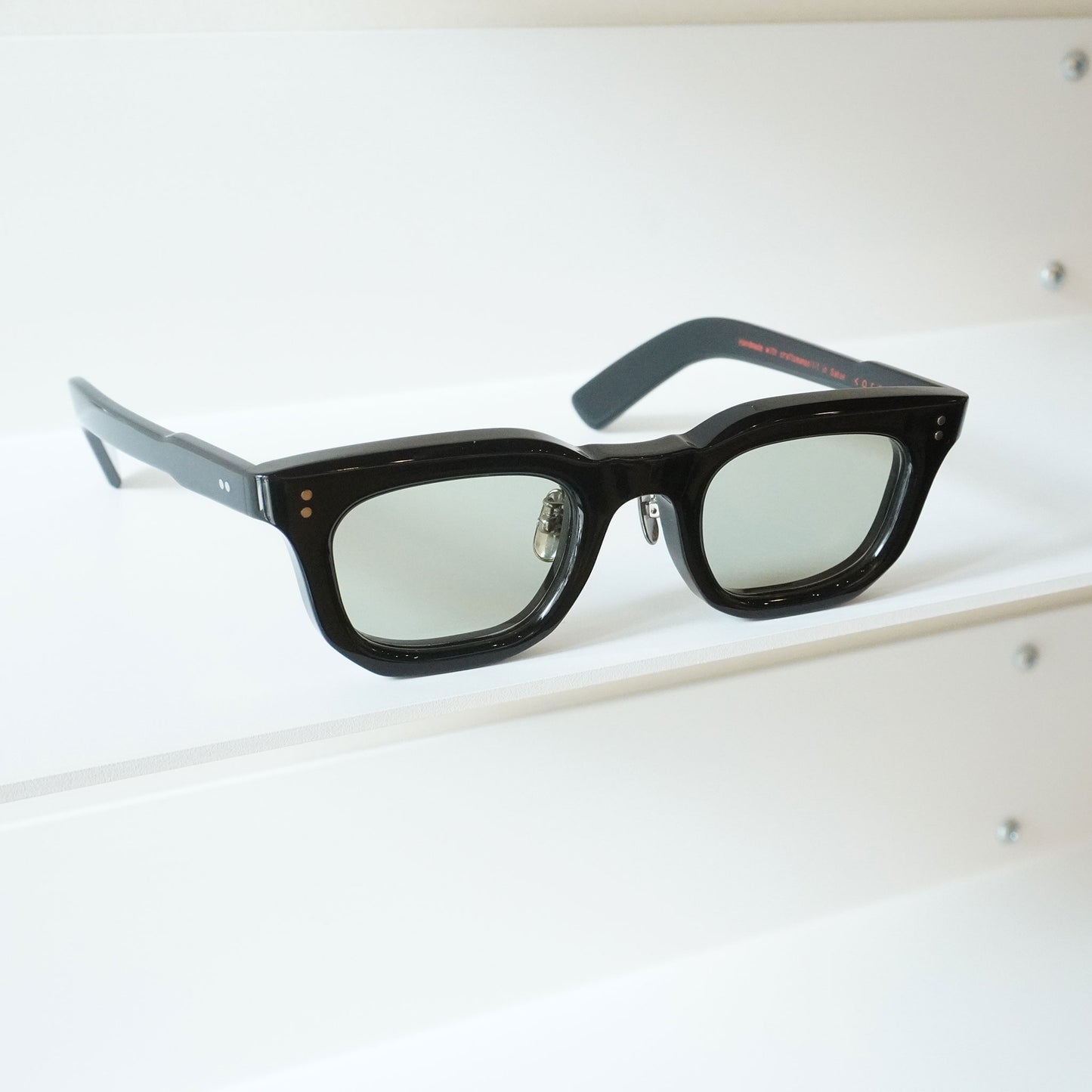 GODARD (C1 - RECORD BLACK)