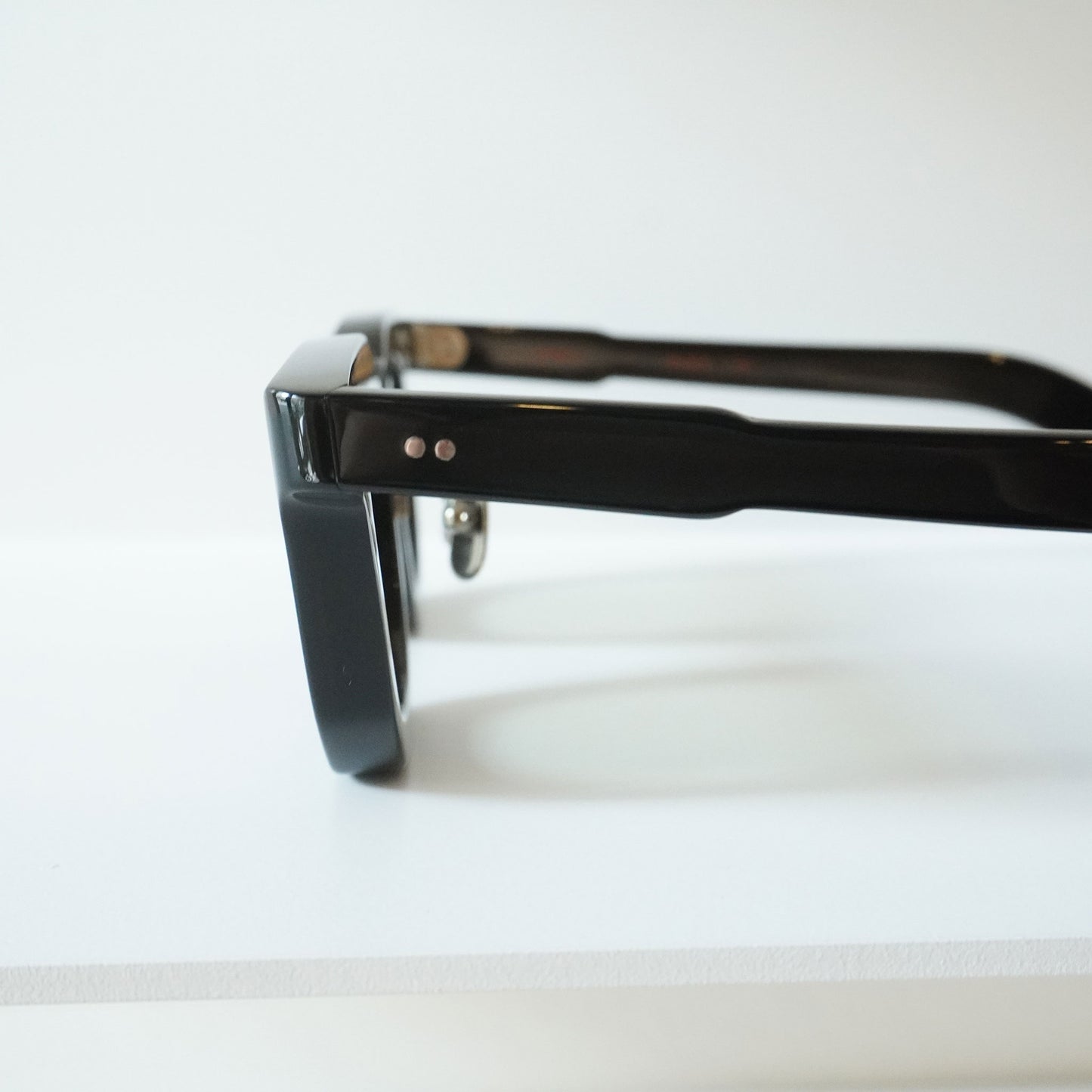 GODARD (C1 - RECORD BLACK)