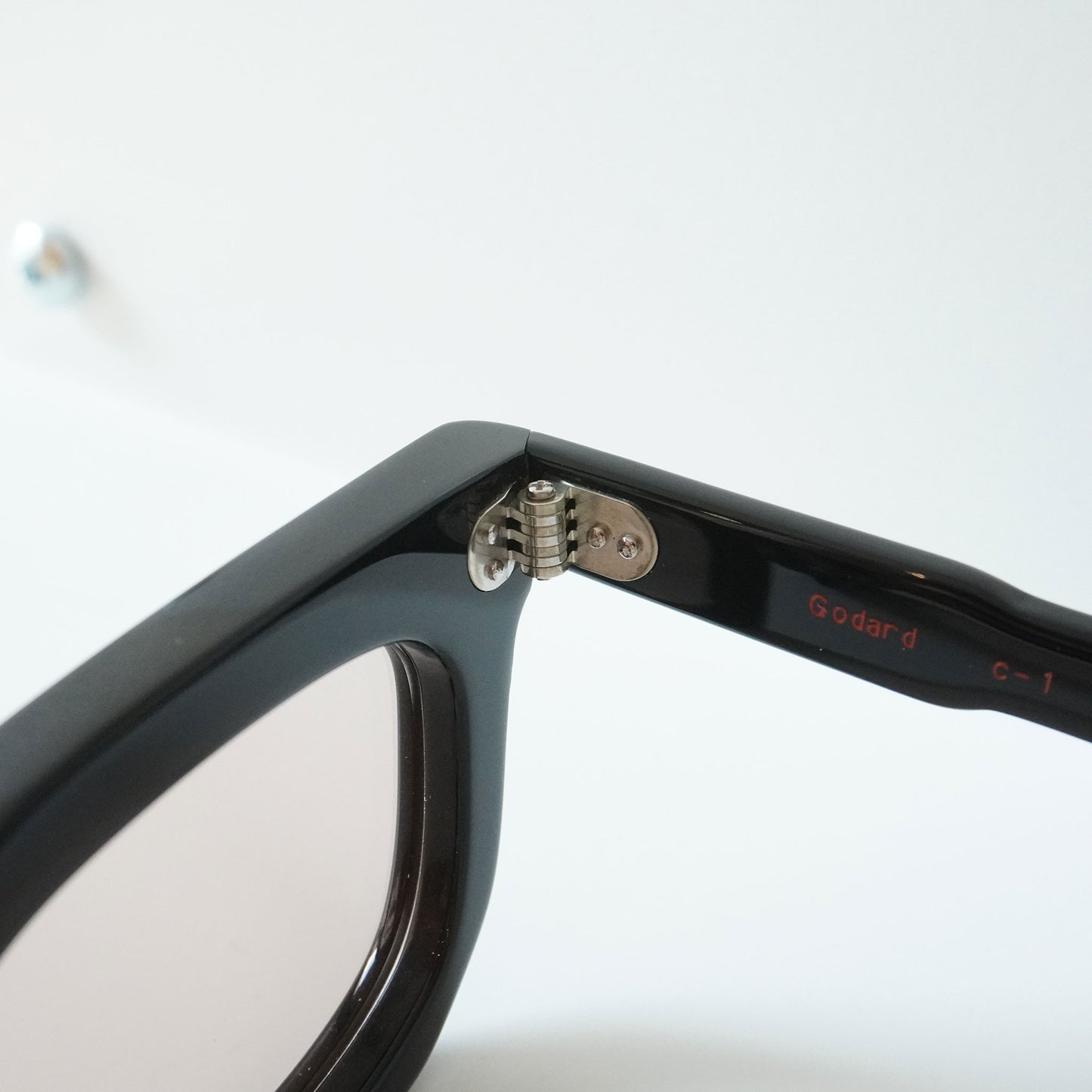 GODARD (C1 - RECORD BLACK)