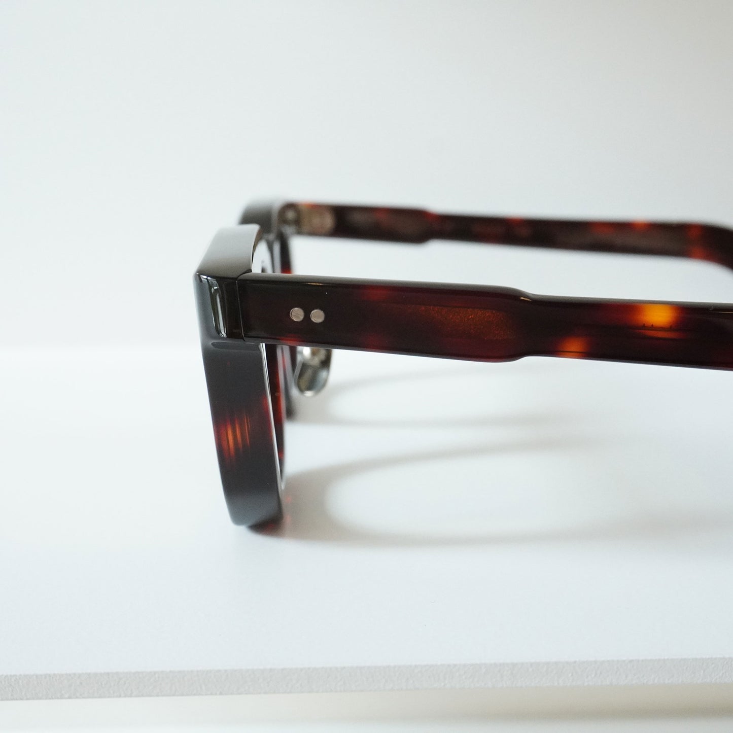 GODARD (C2 - TORTOISE)