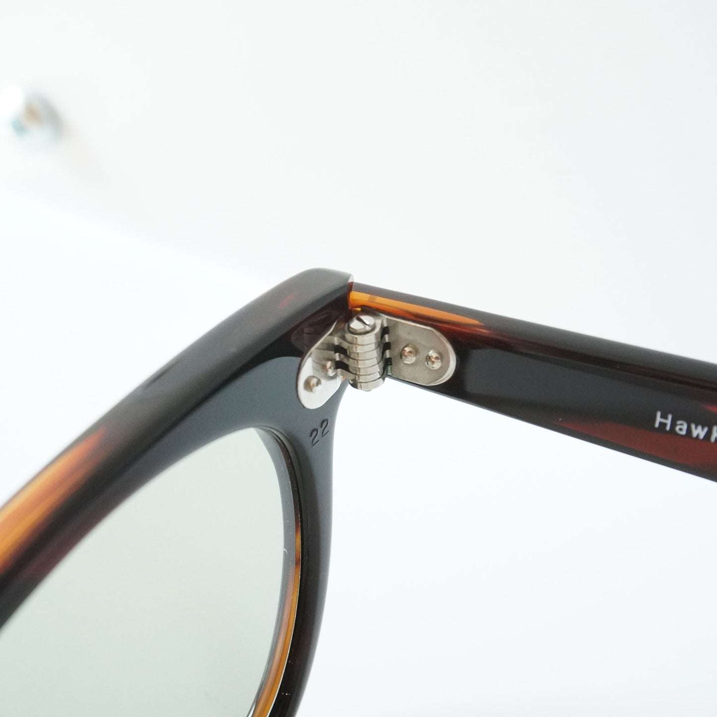 HAWKK EYE (C8 - AMBER)