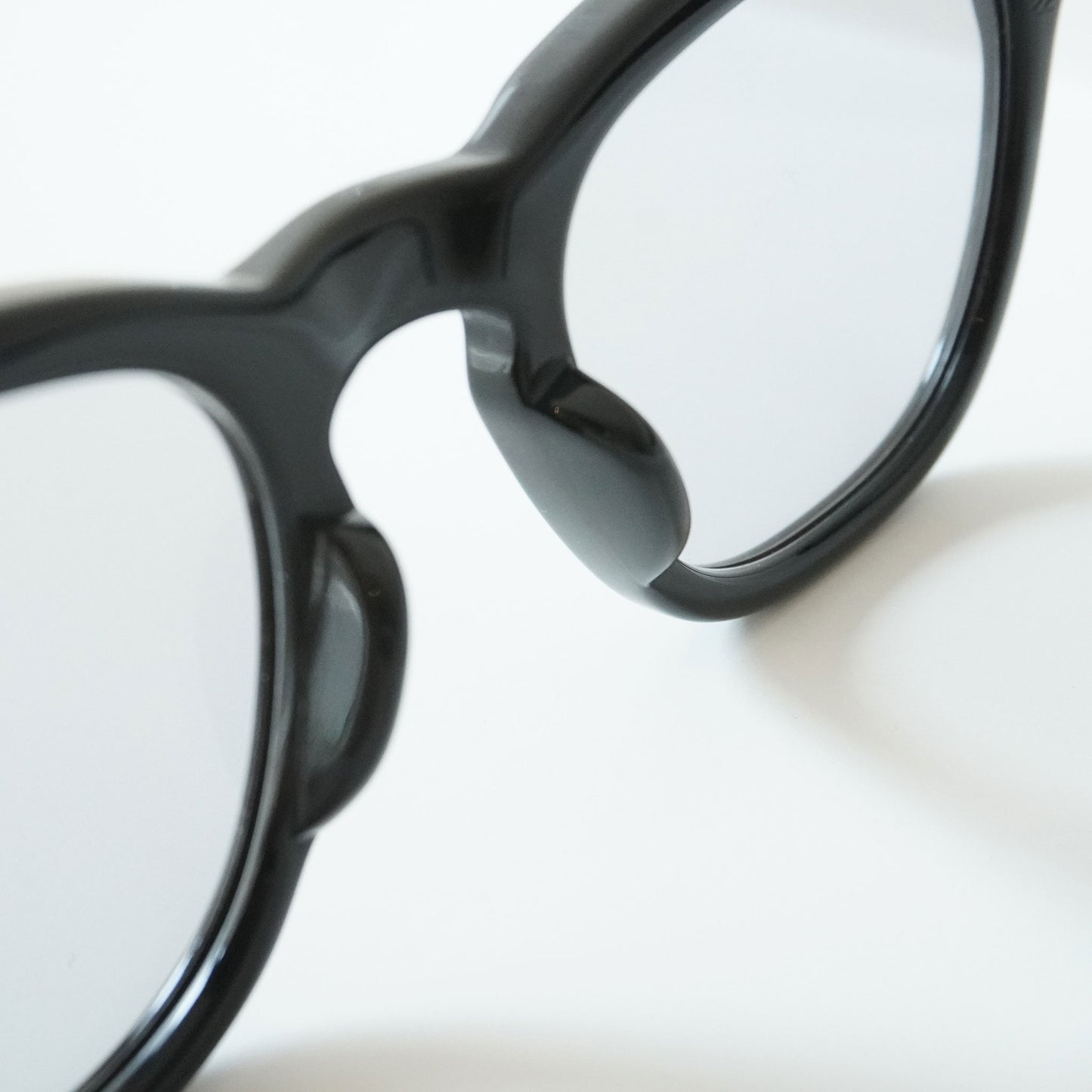 HAWKK EYE (C0 - BLACK)