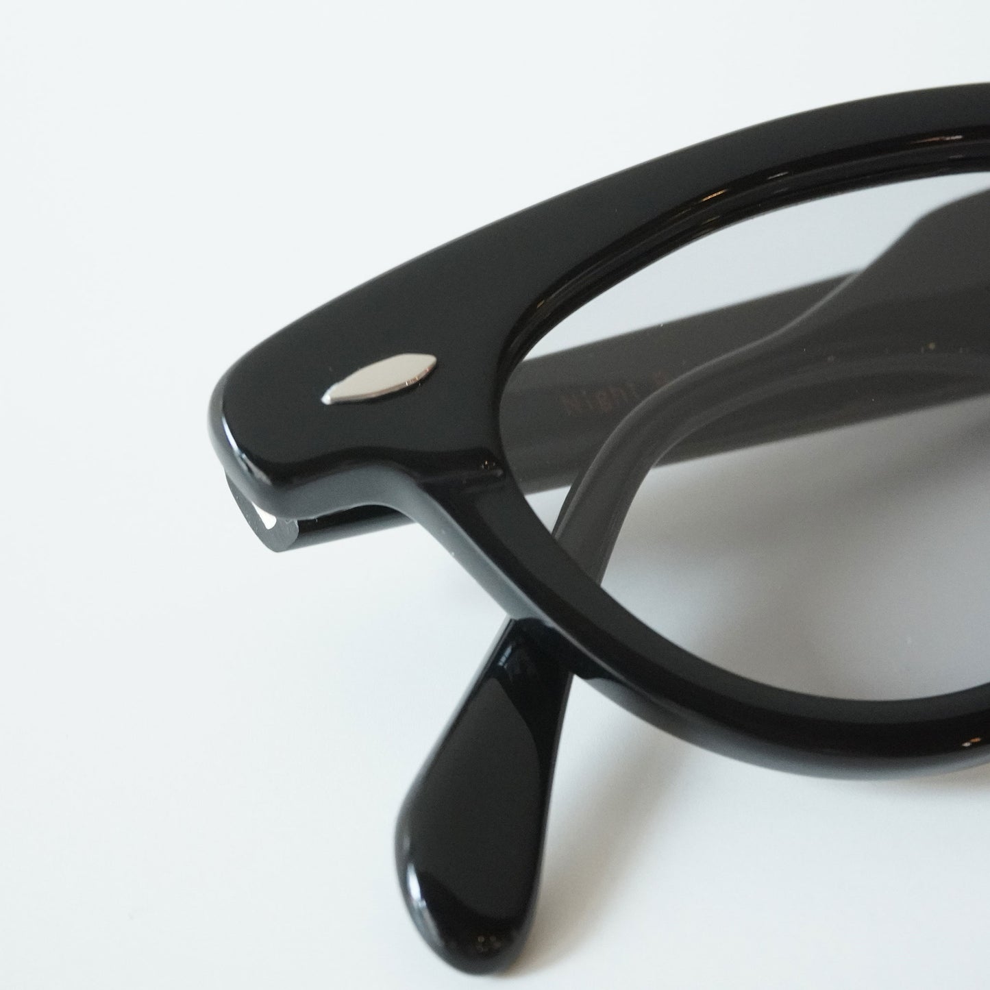 NIGHT BIRD (C0 - BLACK)