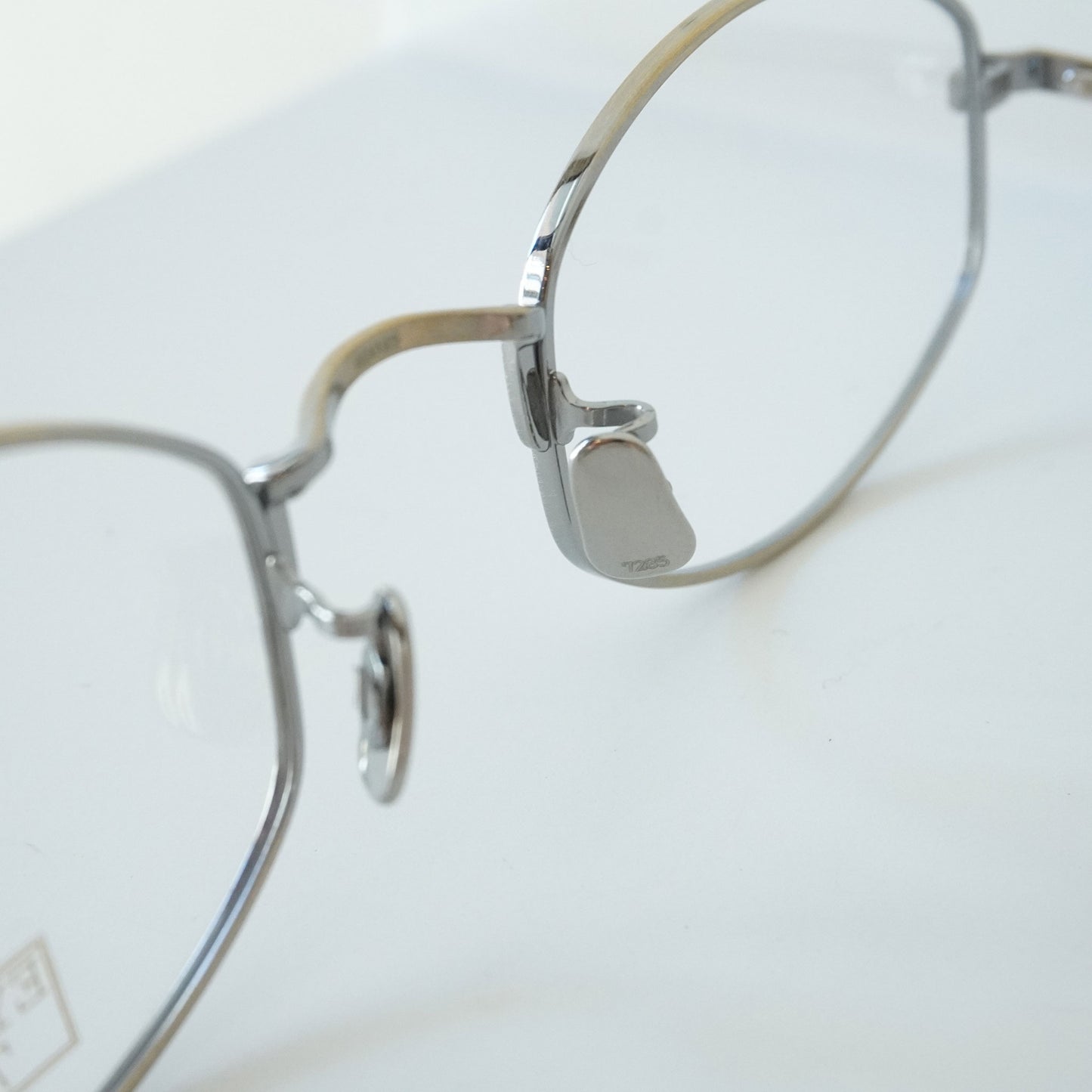 1017 48 (901 - ANTIQUE GOLD)