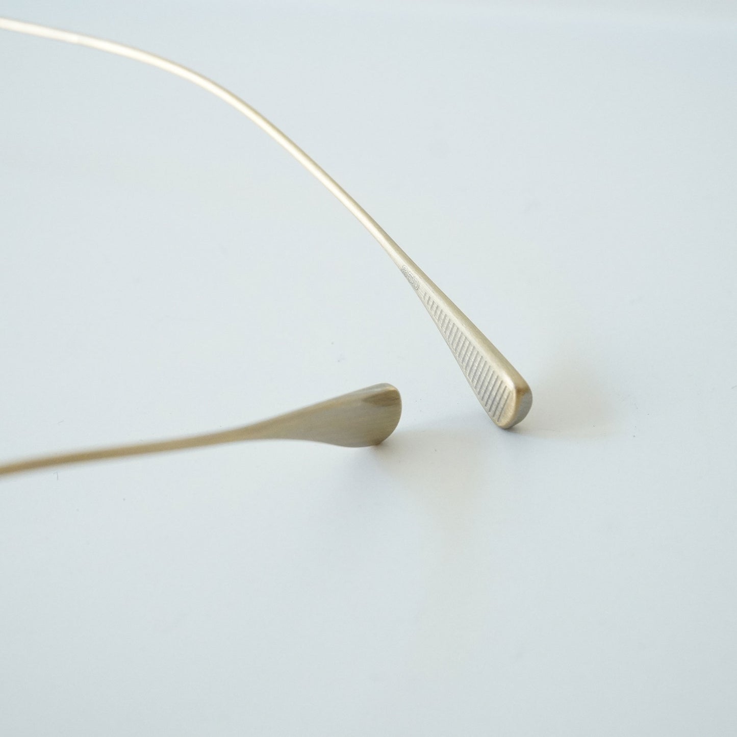 1017 48 (901 - ANTIQUE GOLD)