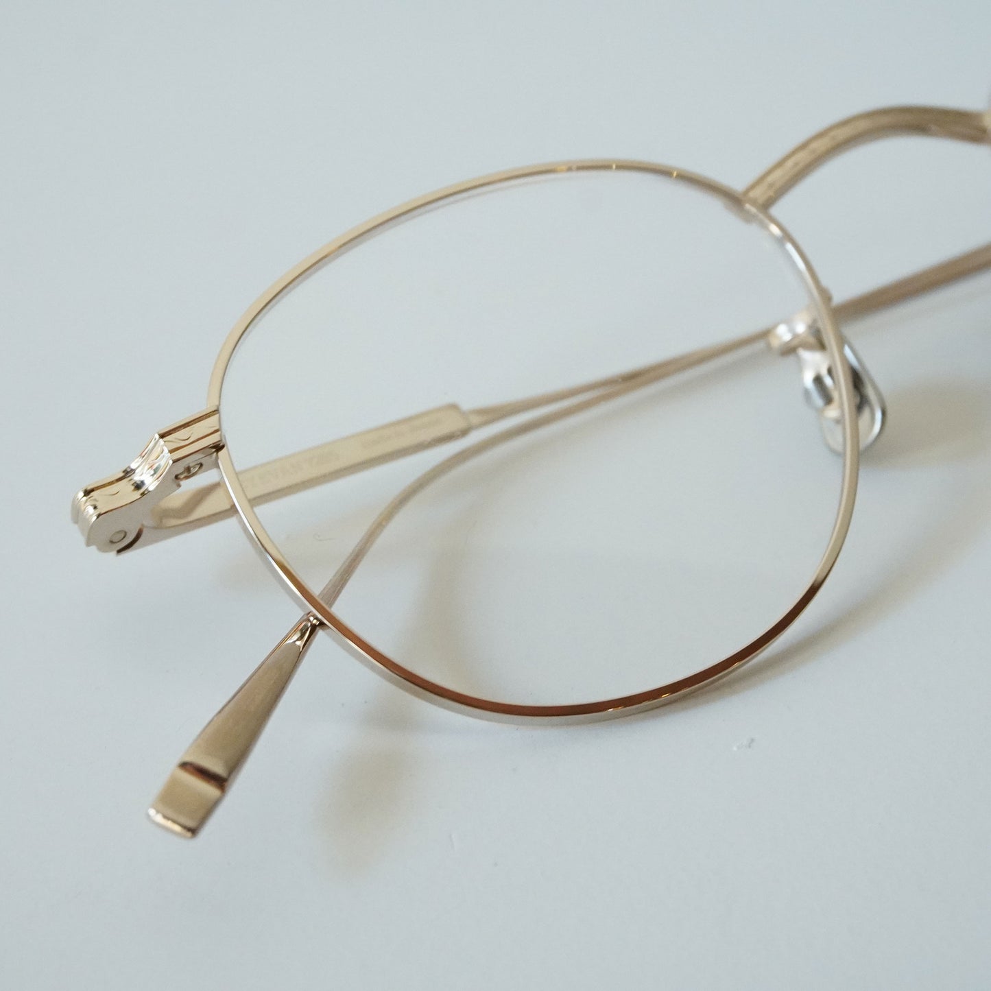 1025 (902 - WHITE GOLD)