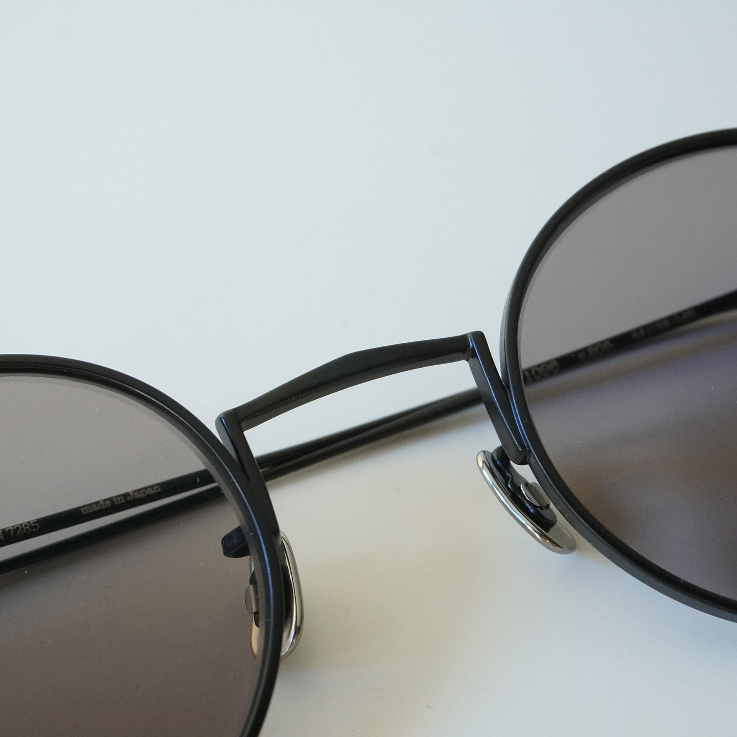 1096 (805 - MAT BLACK)
