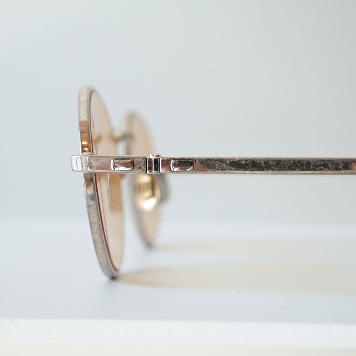 197 (819 - VINTAGE SILVER)