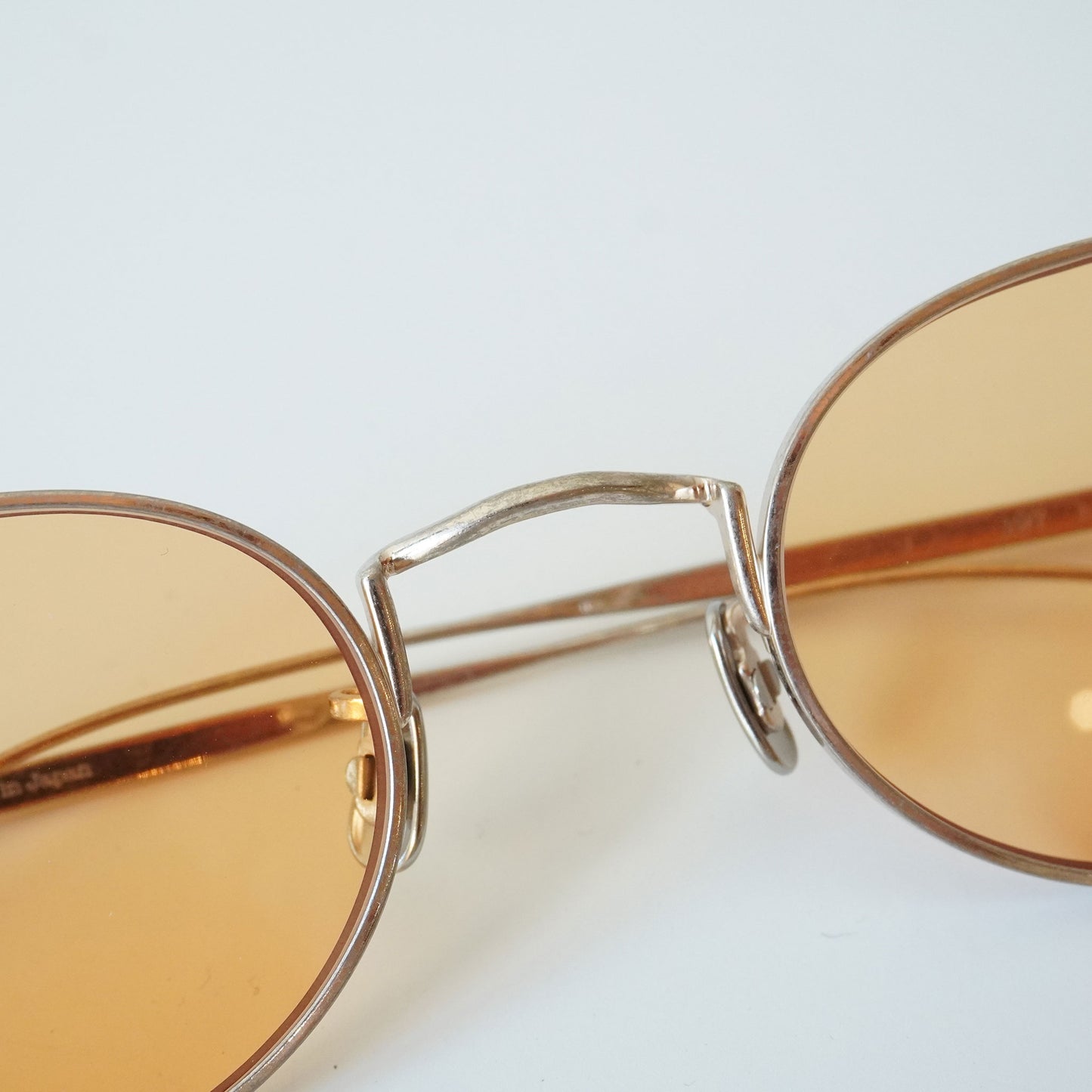 197 (819 - VINTAGE SILVER)
