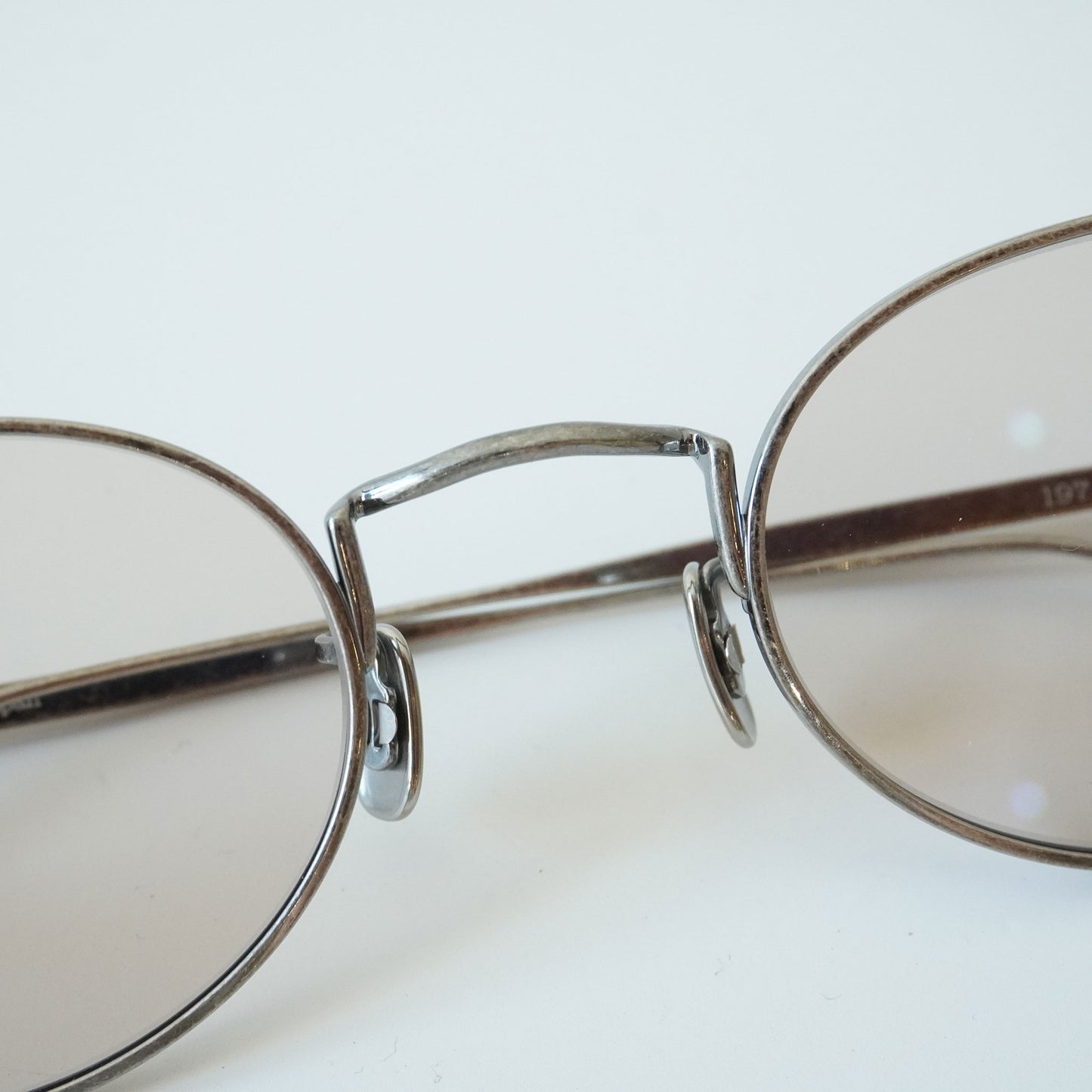 197 (820 - VINTAGE BLACK)