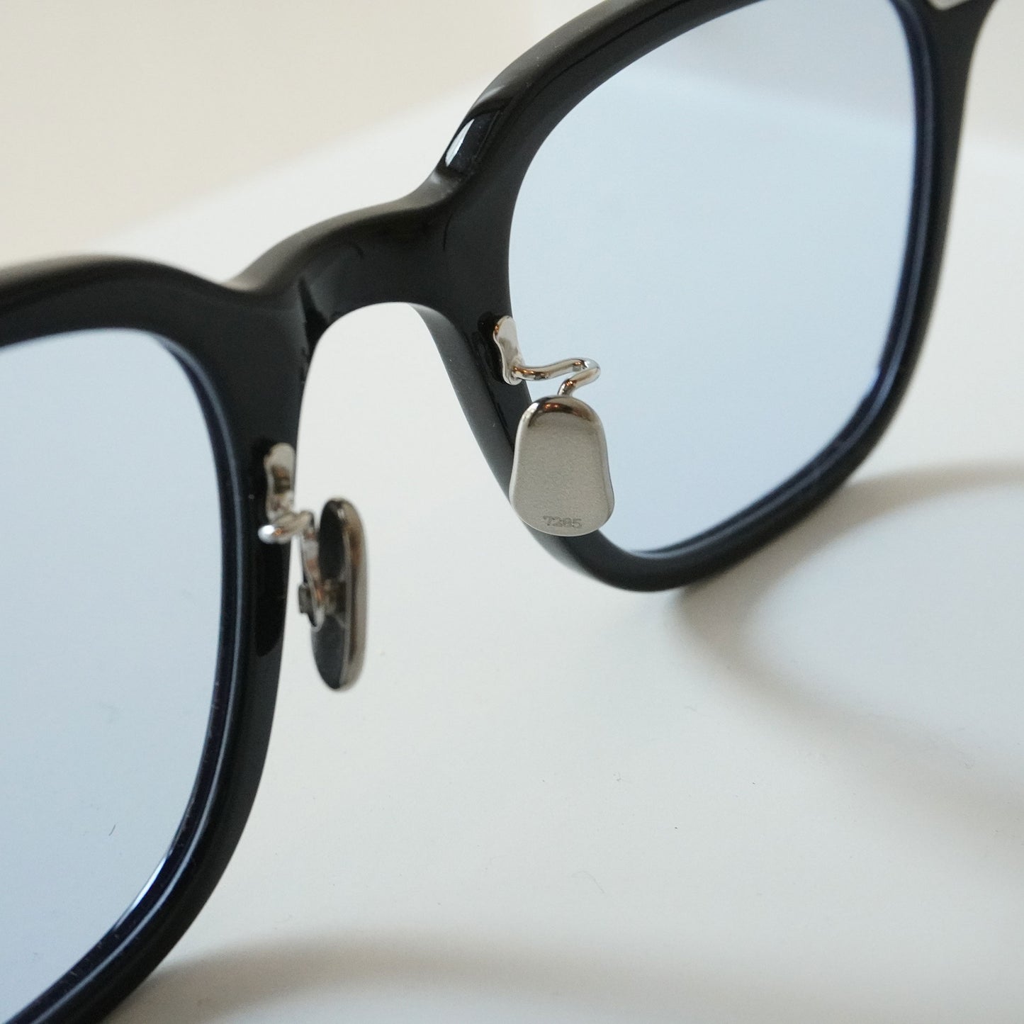 319 (100 - BLACK)