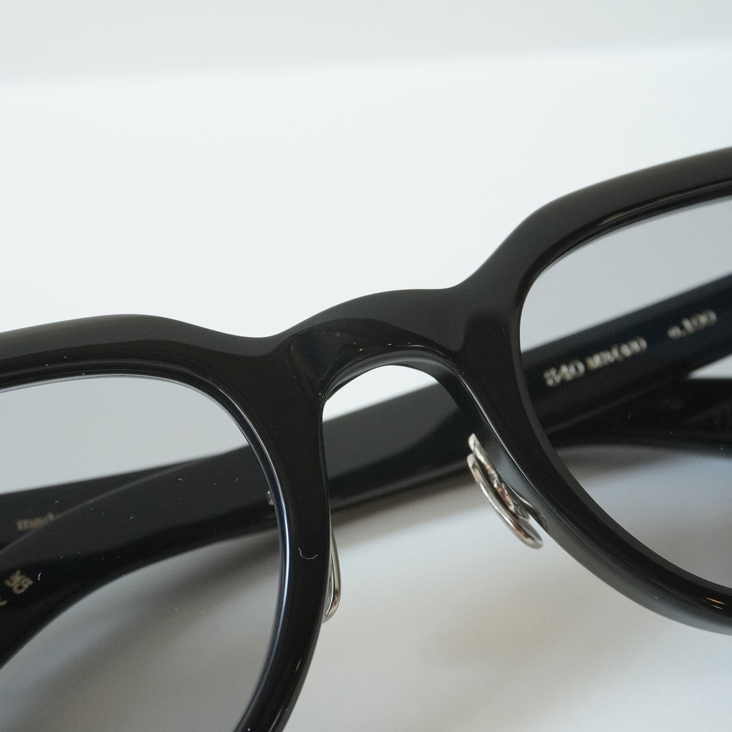 340MR 48 (100 - BLACK)