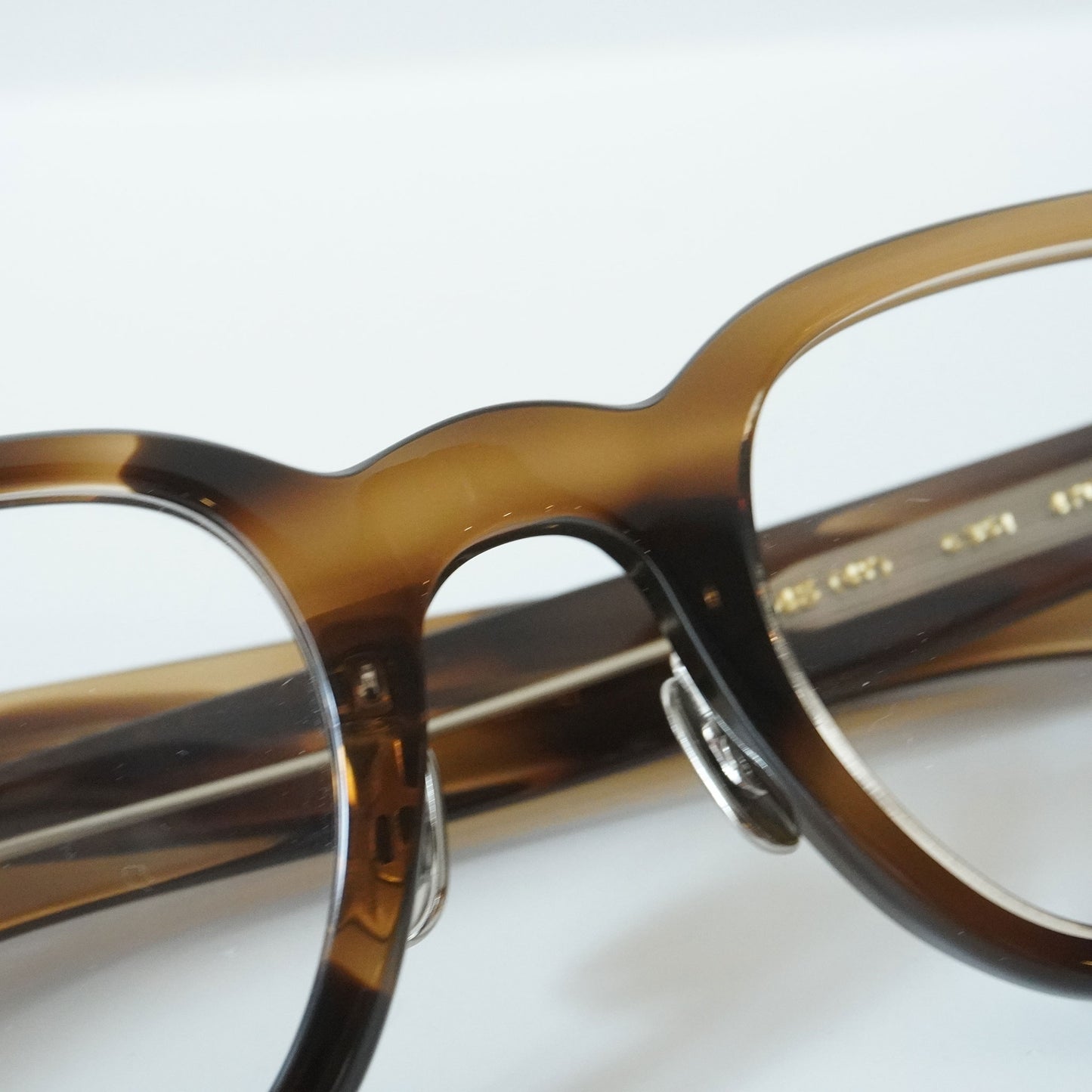 343 47 (351 - BROWN FOG)