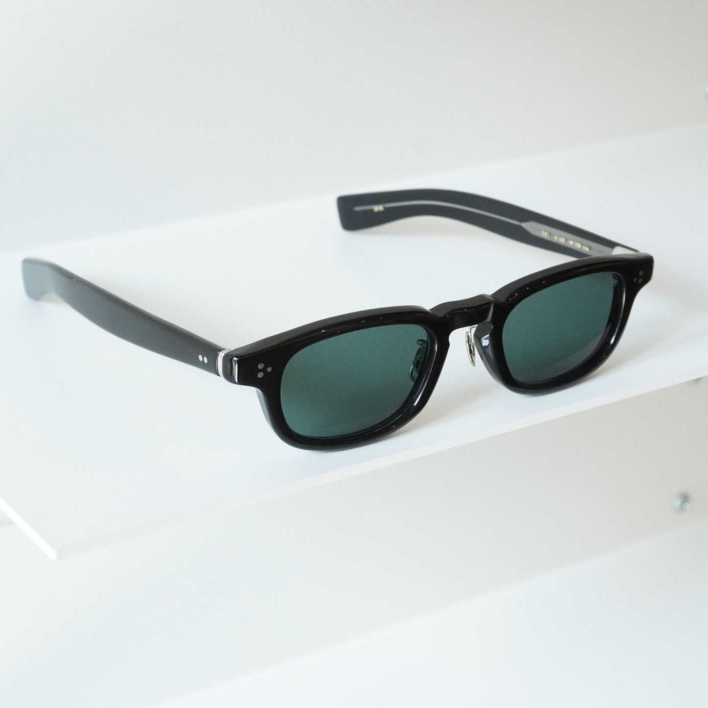 351 (100 - BLACK - Lens: GREEN)