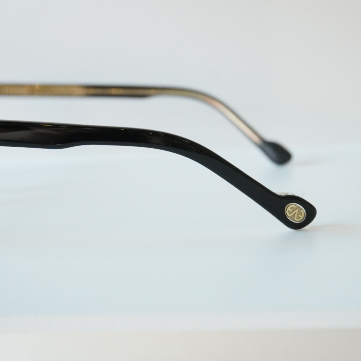 ATTACHE (PBK)
