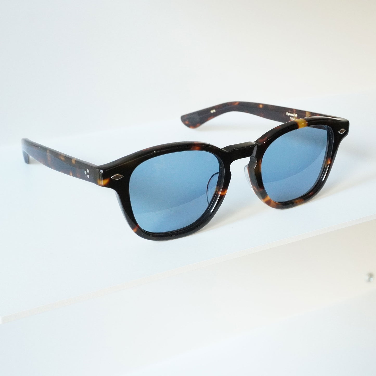 BYRON 50 (TORT)