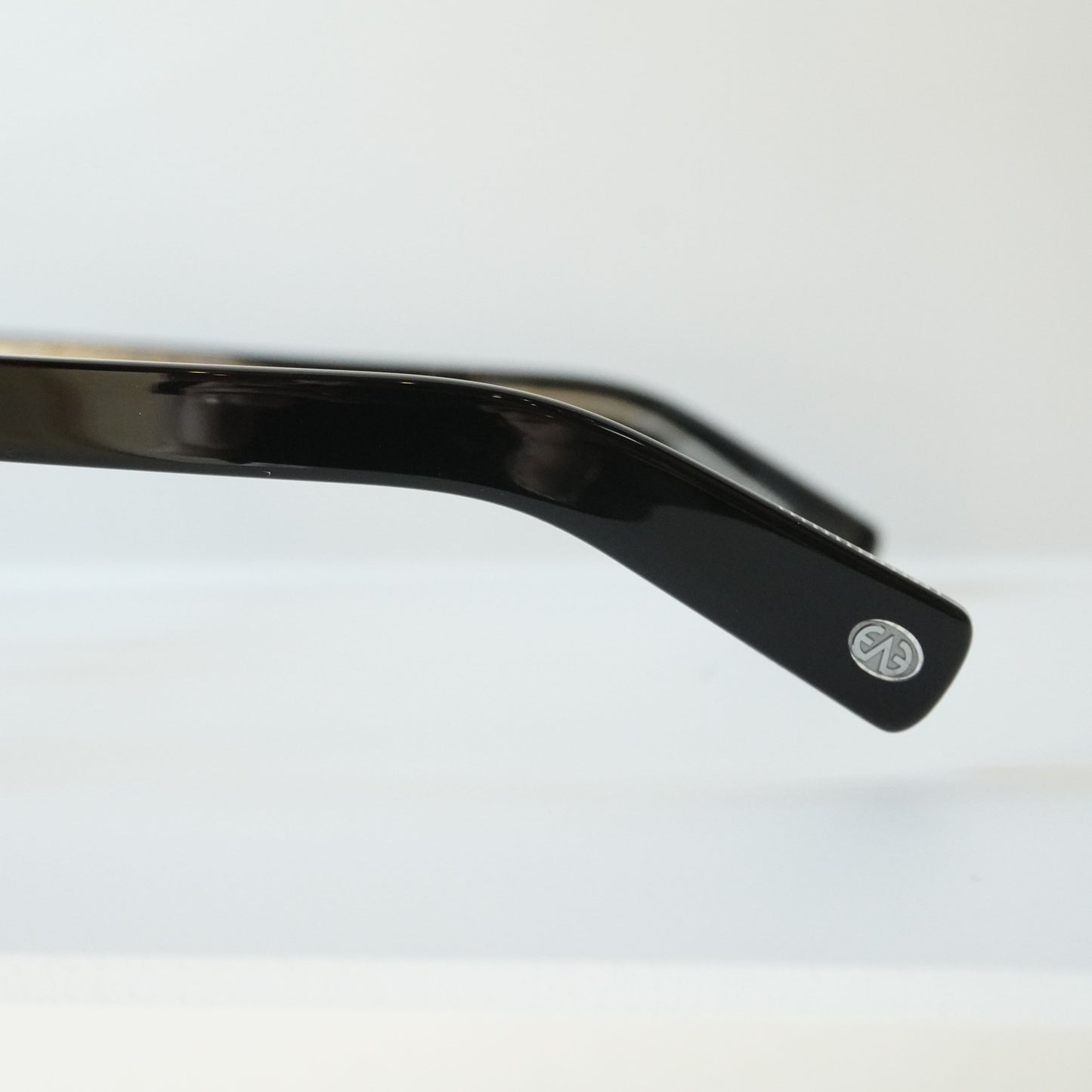 MASON 46 (PBK)