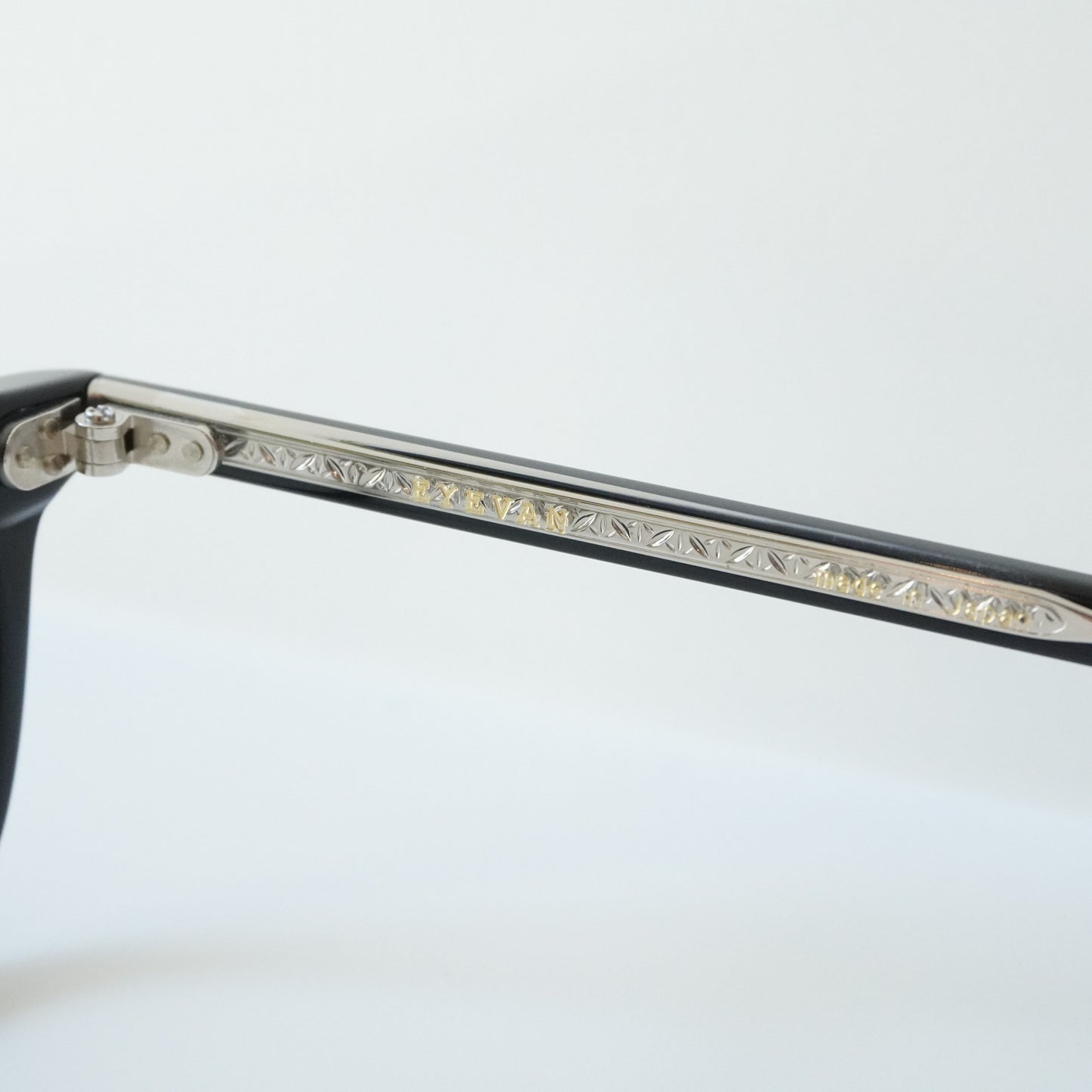 SADLER NARROW (PBK)