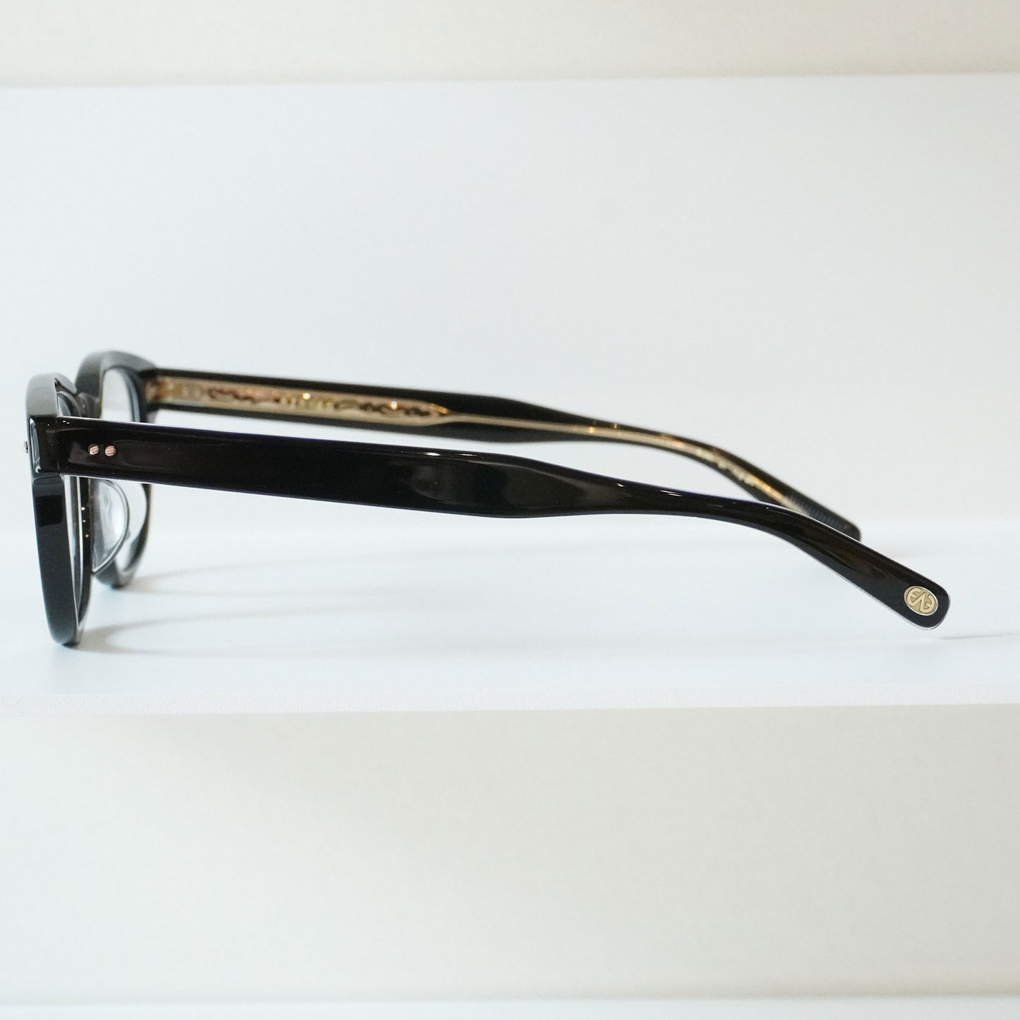 WEBB 47 (PBK)