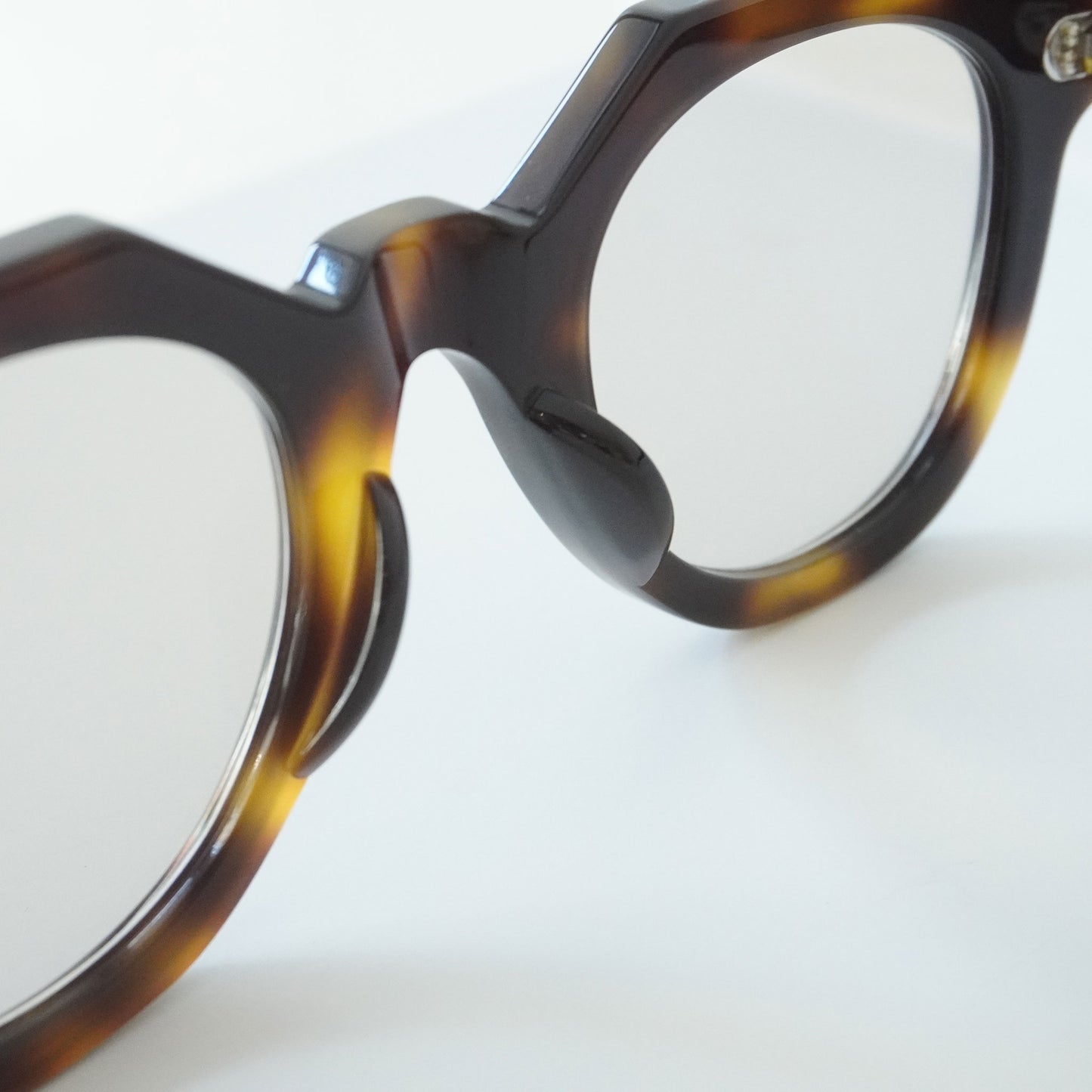 GP-02 (écaille jaune - Lens: BROWN)