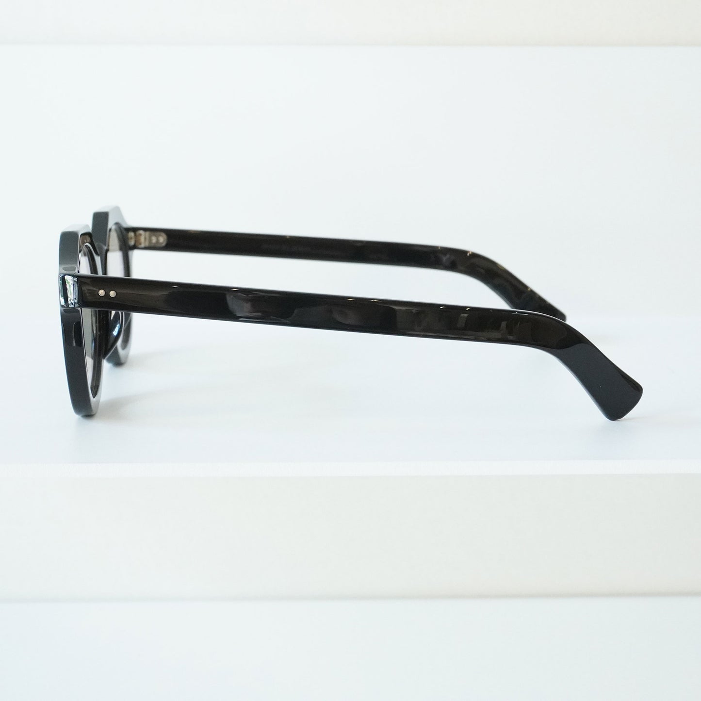 GP-02 (noir - Lens: BROWN)