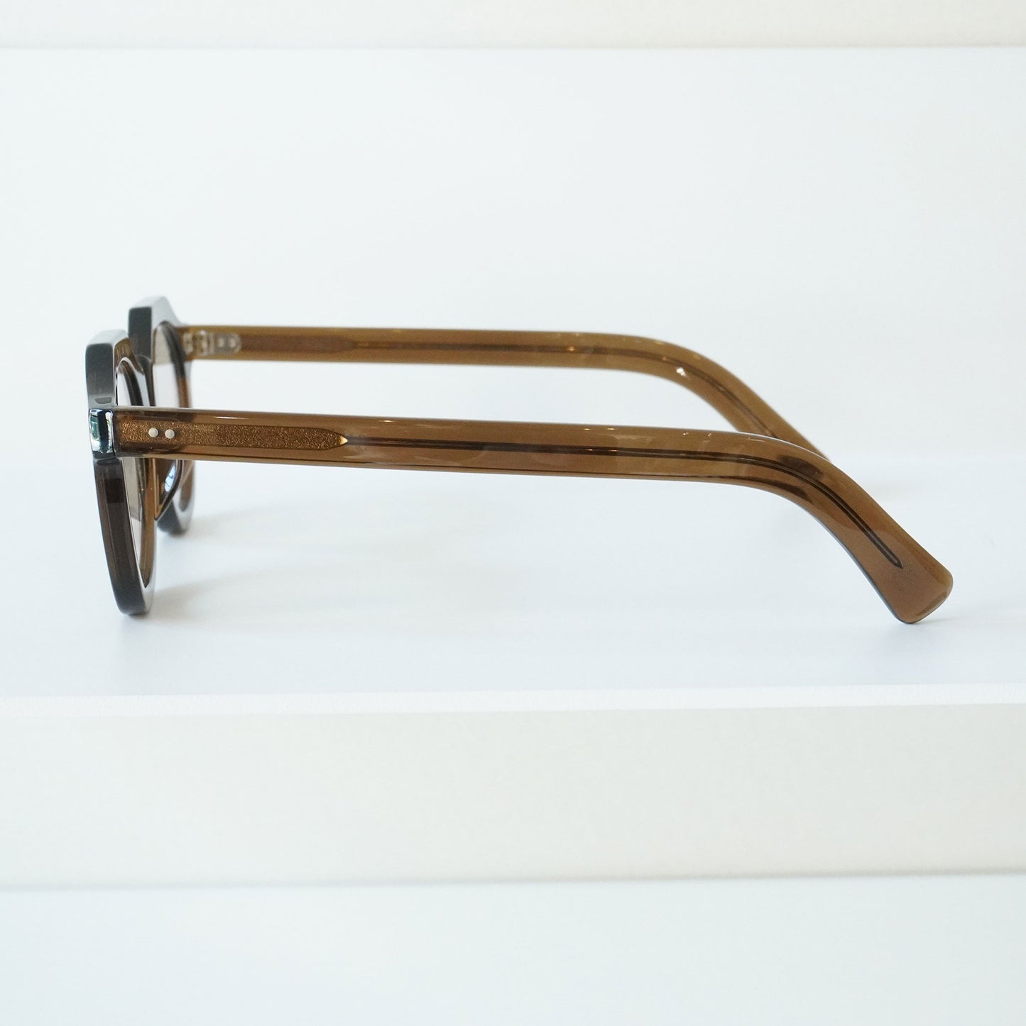 GP-02 (whisky - Lens: BROWN)