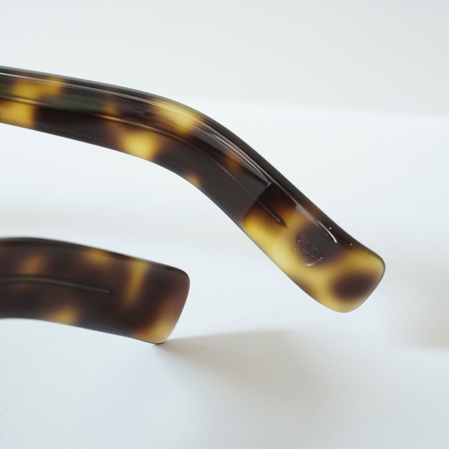 GP-23 (écaille jaune - Lens: BROWN)
