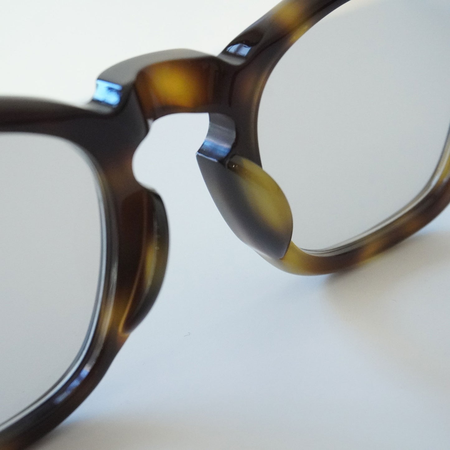 GP-05 (écaille jaune - Lens: BROWN)