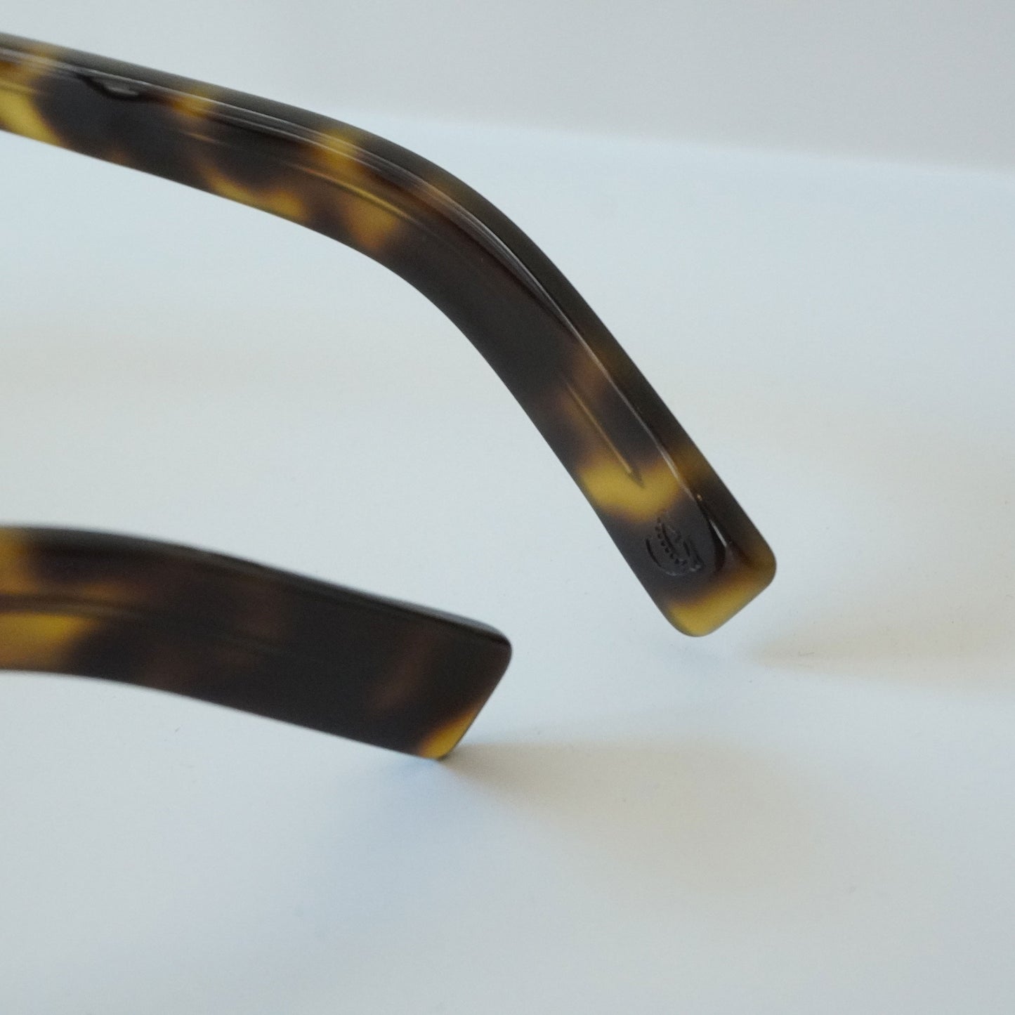 GP-05 (écaille jaune - Lens: BROWN)
