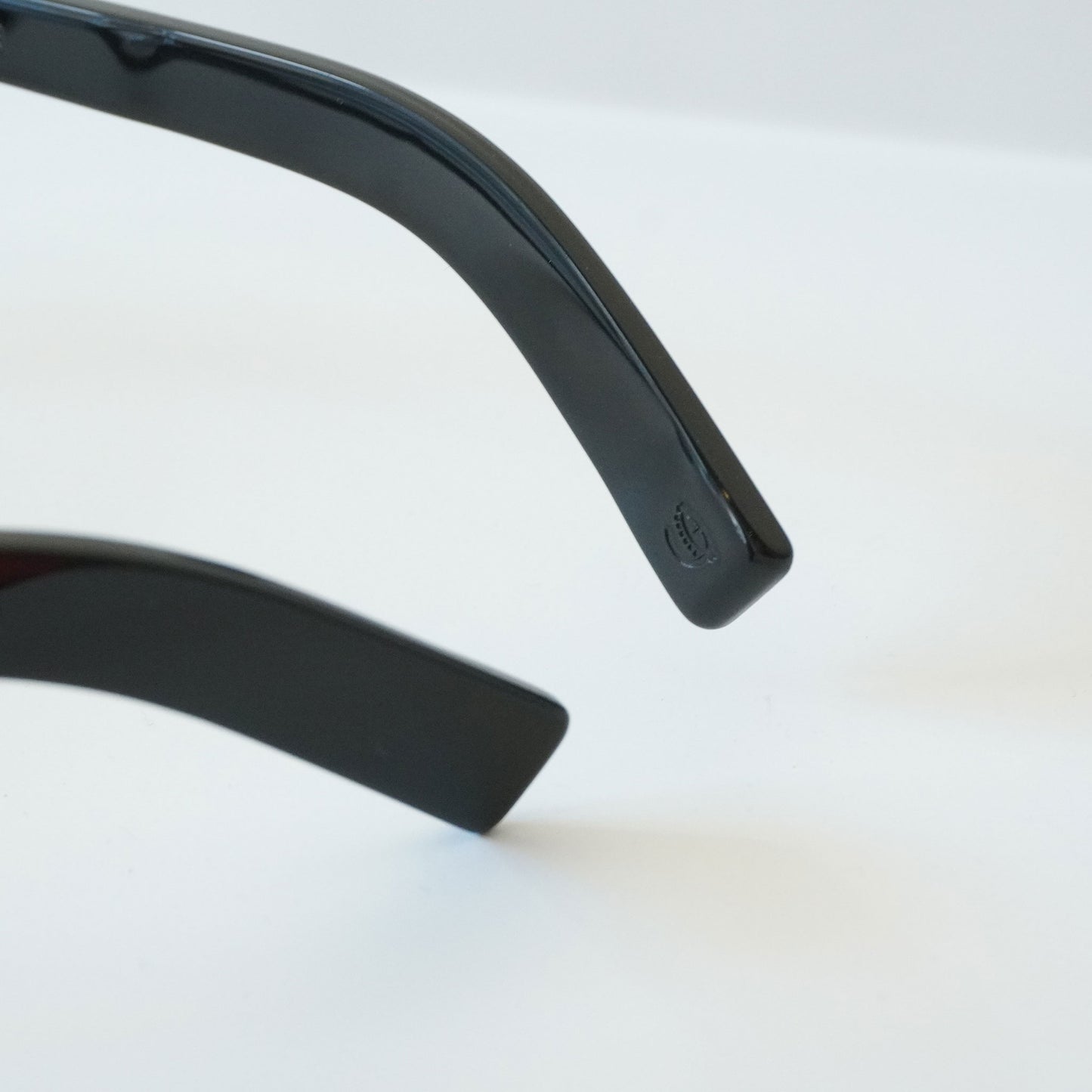 GP-05 (noir - Lens: BLUE)