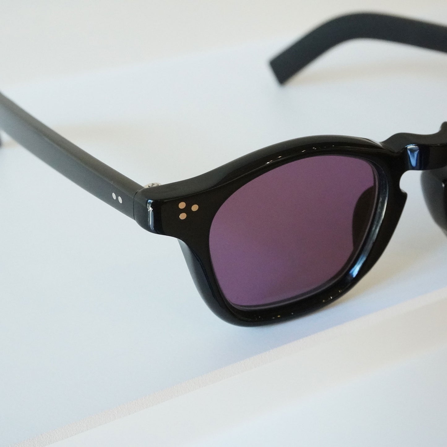 GP-05 (noir - Lens: DARK PURPLE)