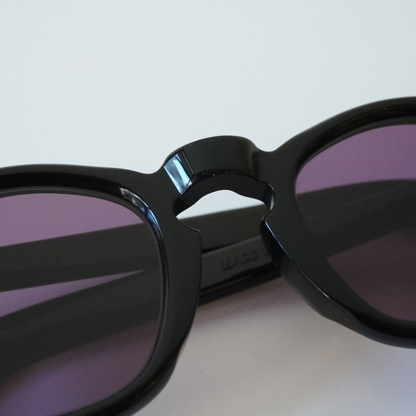 GP-05 (noir - Lens: DARK PURPLE)