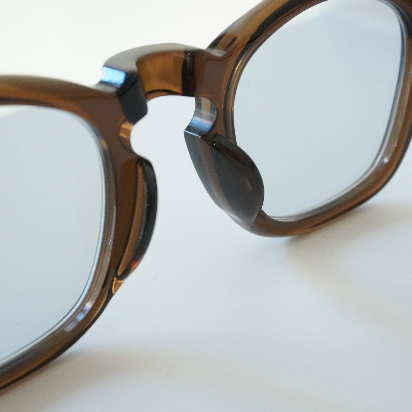GP-05 (whisky - Lens: BLUE)